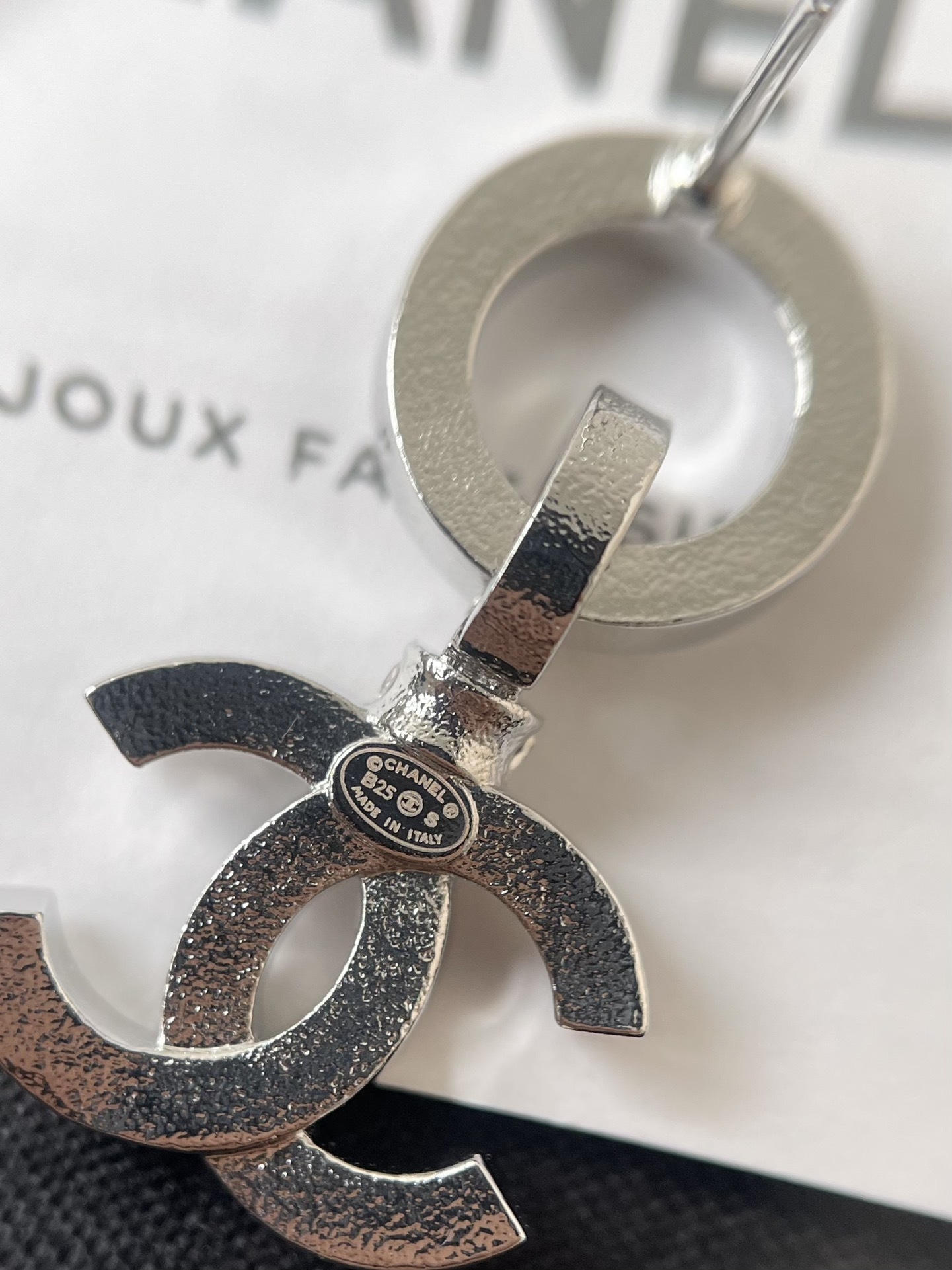 Elegant Crystal CC Logo Drop Earrings - Premium Silver Luxury Jewelry