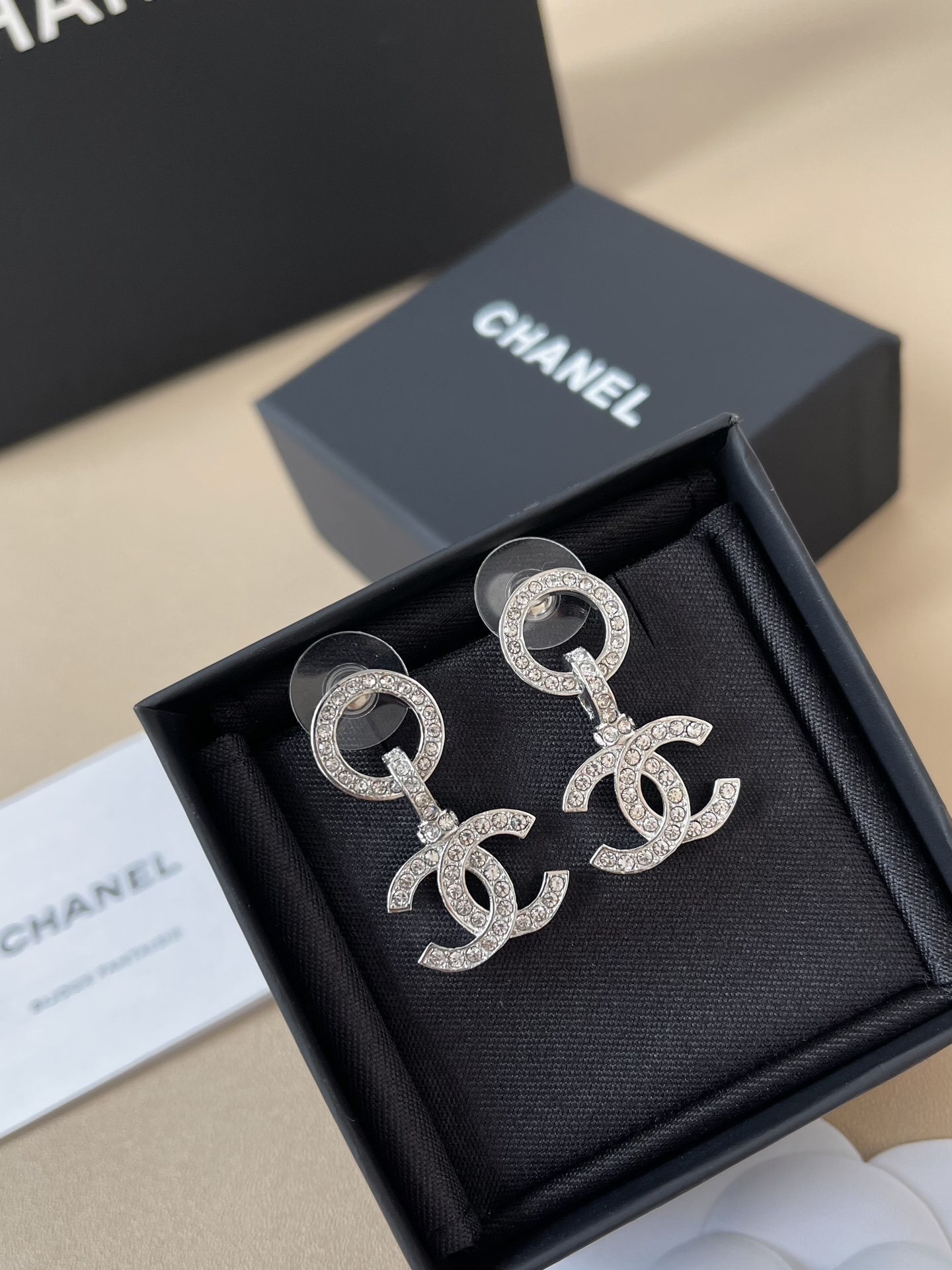 Elegant Crystal CC Logo Drop Earrings - Premium Silver Luxury Jewelry