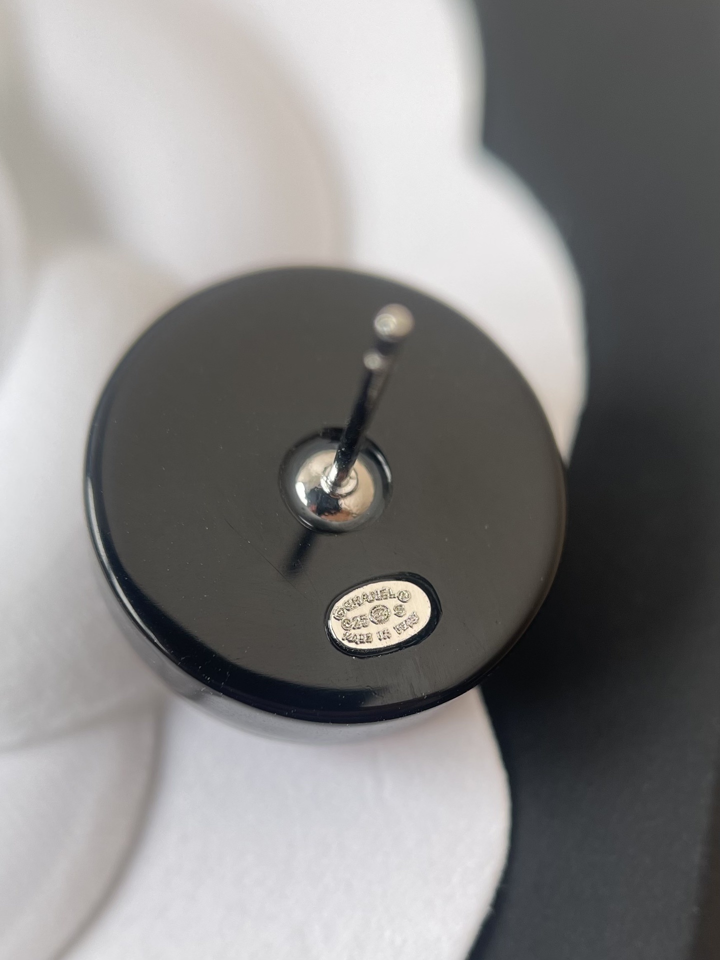 Chanel Crystal CC Logo Round Stud Earrings - Elegant Pink & Red