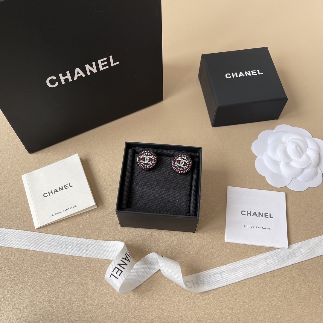 Chanel Crystal CC Logo Round Stud Earrings - Elegant Pink & Red