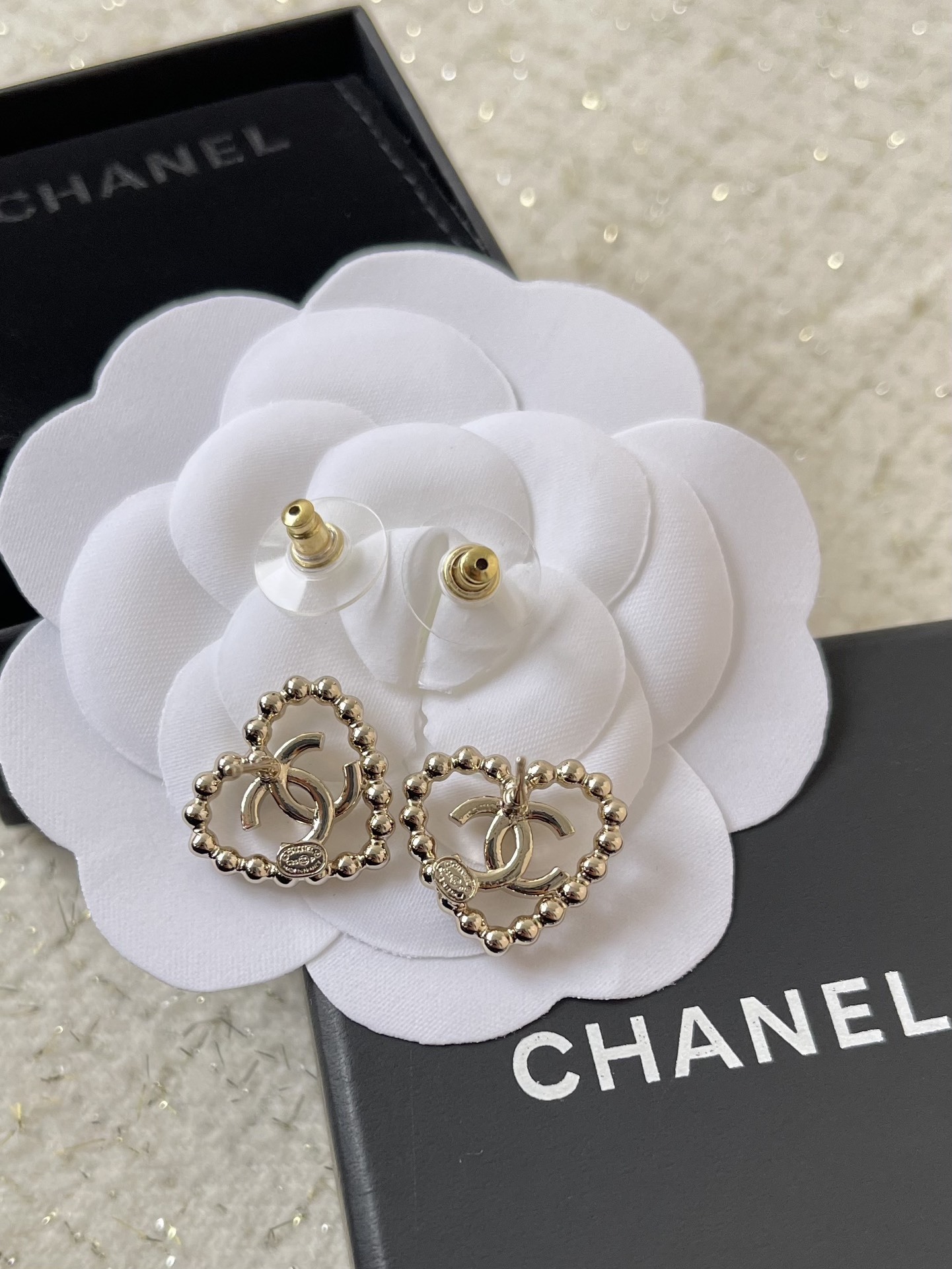 Luxury Heart Crystal CC Stud Earrings - Elegant Designer Jewelry