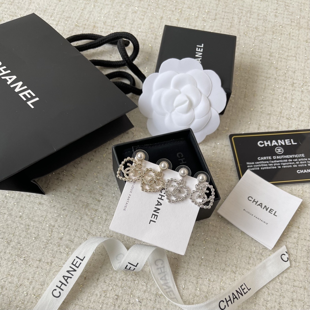 Elegant Silver Heart CC Logo Earrings with Pearl & Crystals