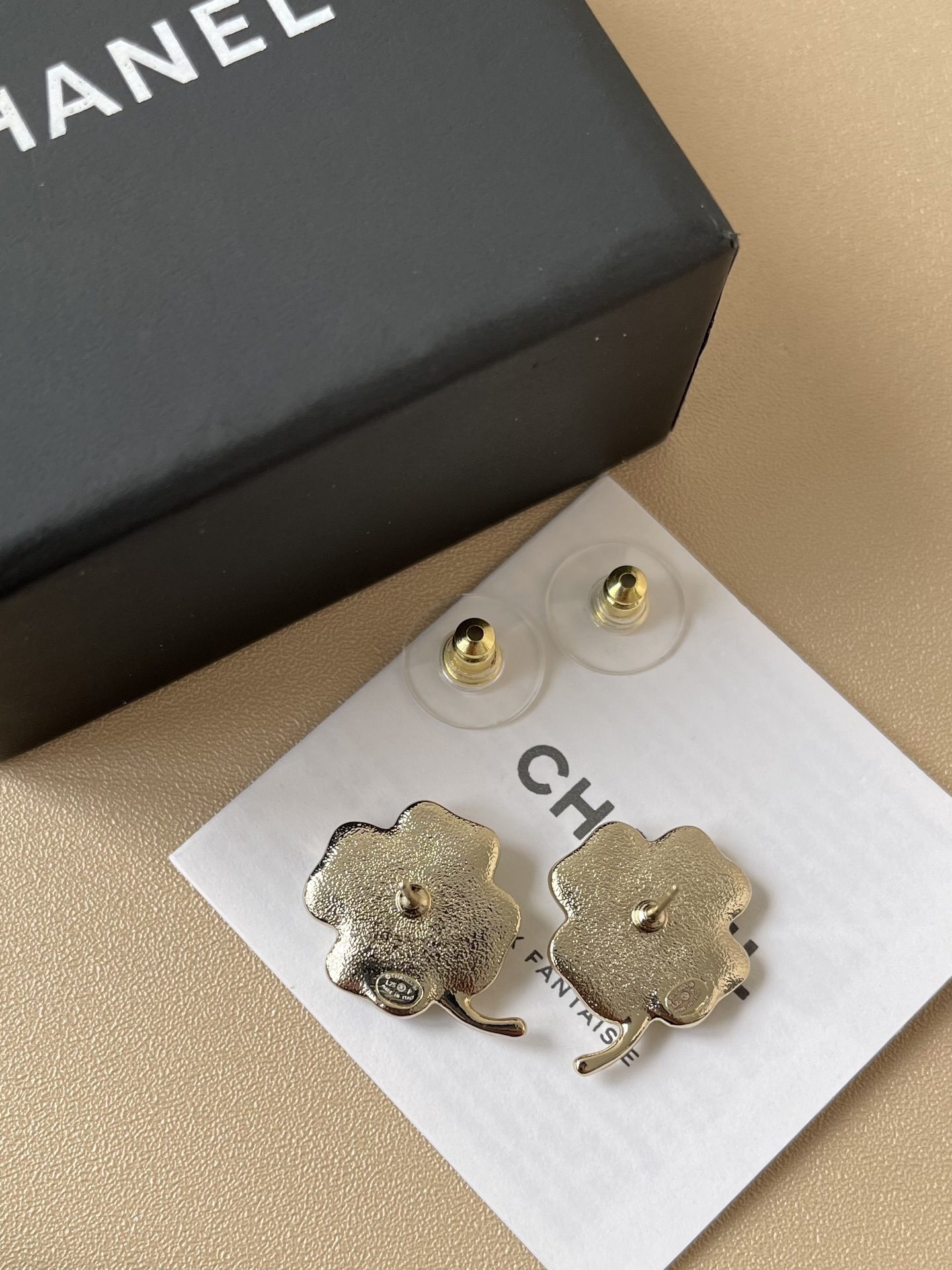 Luxury White Enamel Four-Leaf Clover Stud Earrings Gold Tone