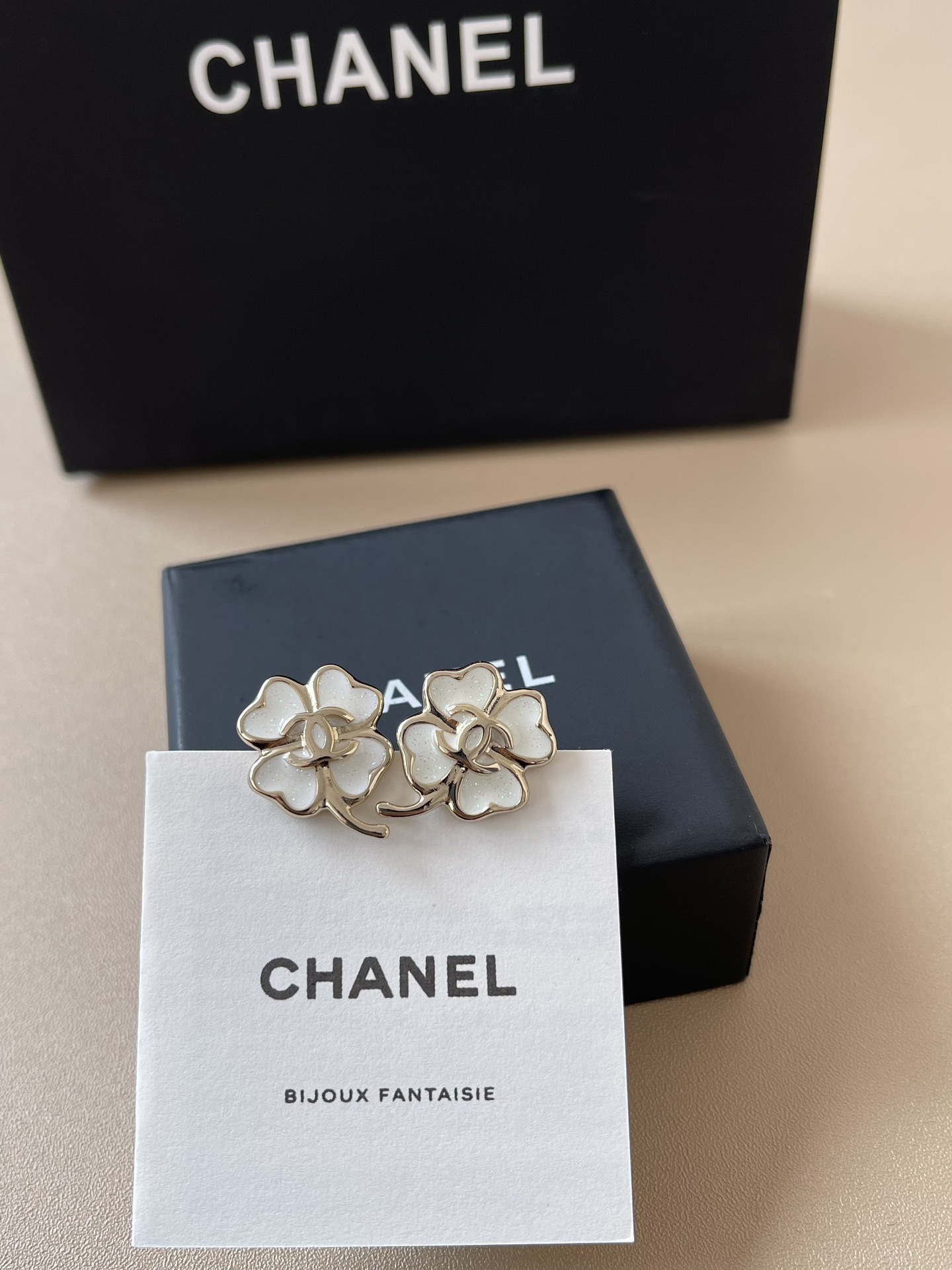 Luxury White Enamel Four-Leaf Clover Stud Earrings Gold Tone