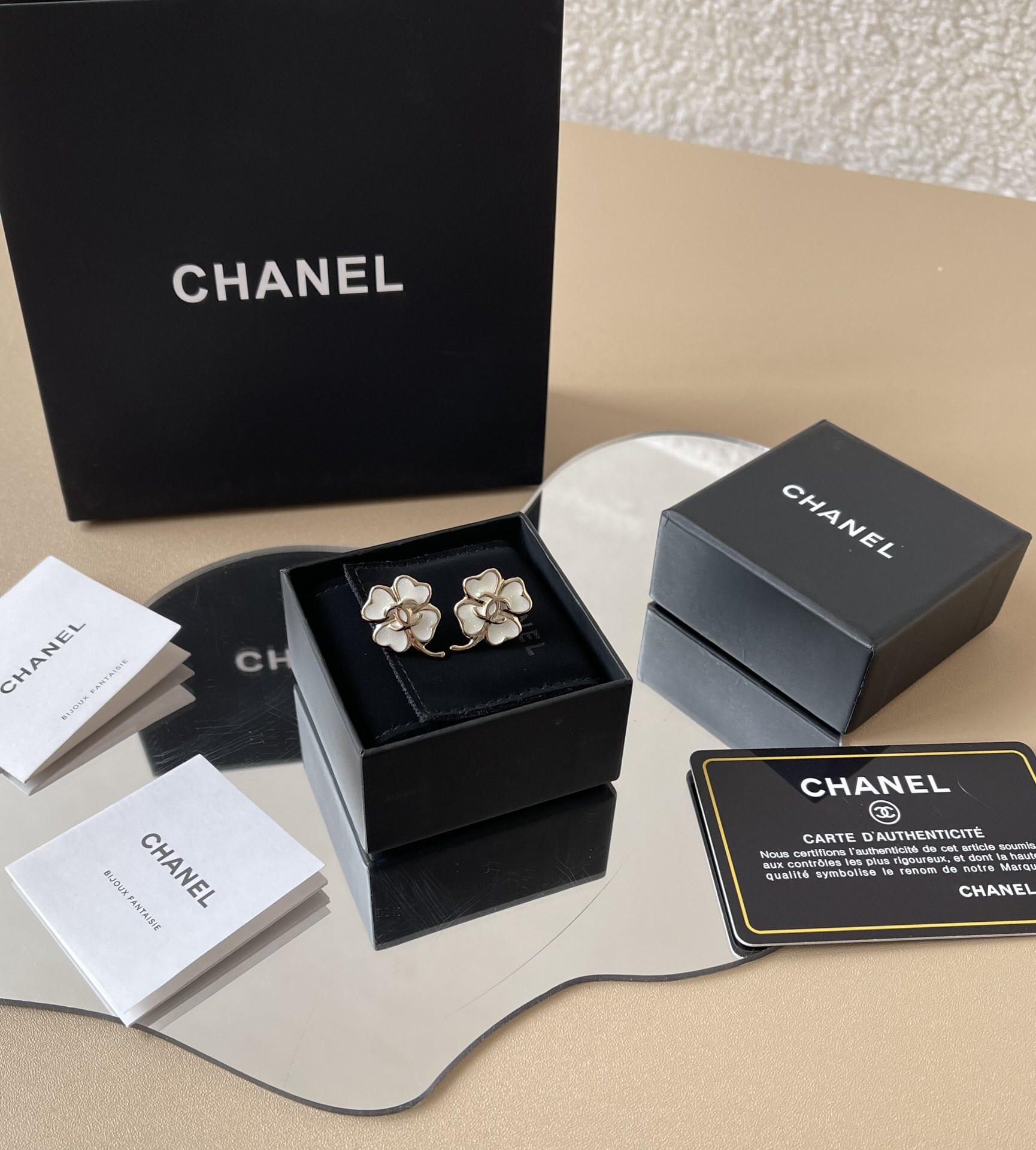 Luxury White Enamel Four-Leaf Clover Stud Earrings Gold Tone