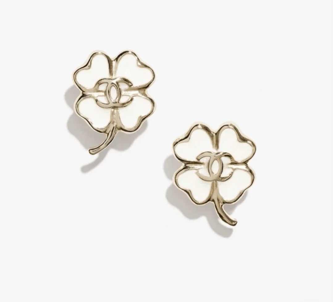 Luxury White Enamel Four-Leaf Clover Stud Earrings Gold Tone