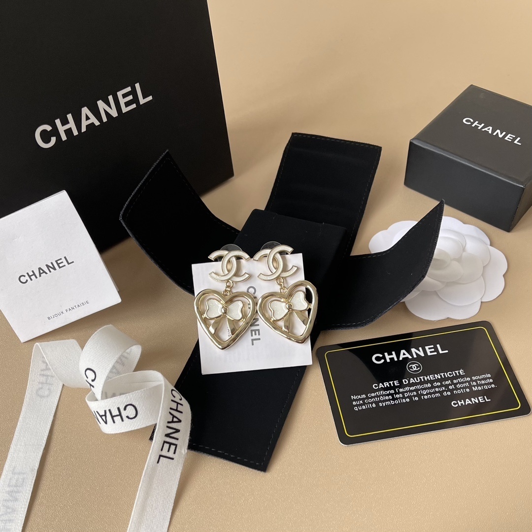 Chanel CC Logo Heart & Bow Dangle Earrings - Gold Tone Luxury