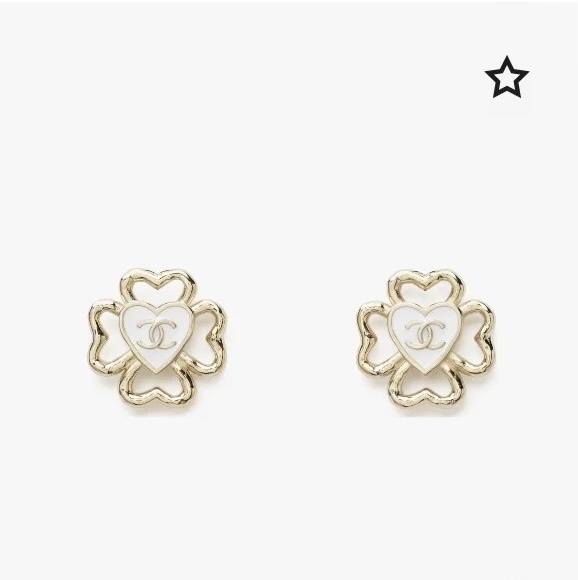 Elegant Clover Heart Stud Earrings – Luxury Gold Vintage Style