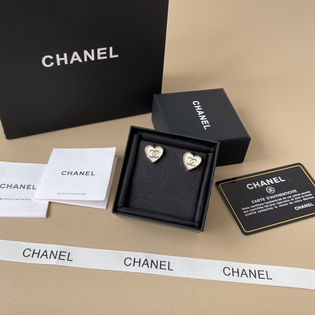 Chanel CC Heart Stud Earrings - Elegant Gold & White Enamel