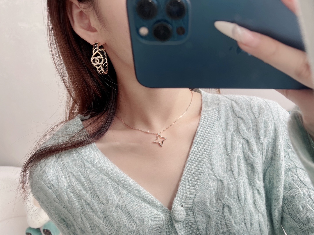 Luxury CC Logo Gold Hoop Earrings with Black Leather Intertwined