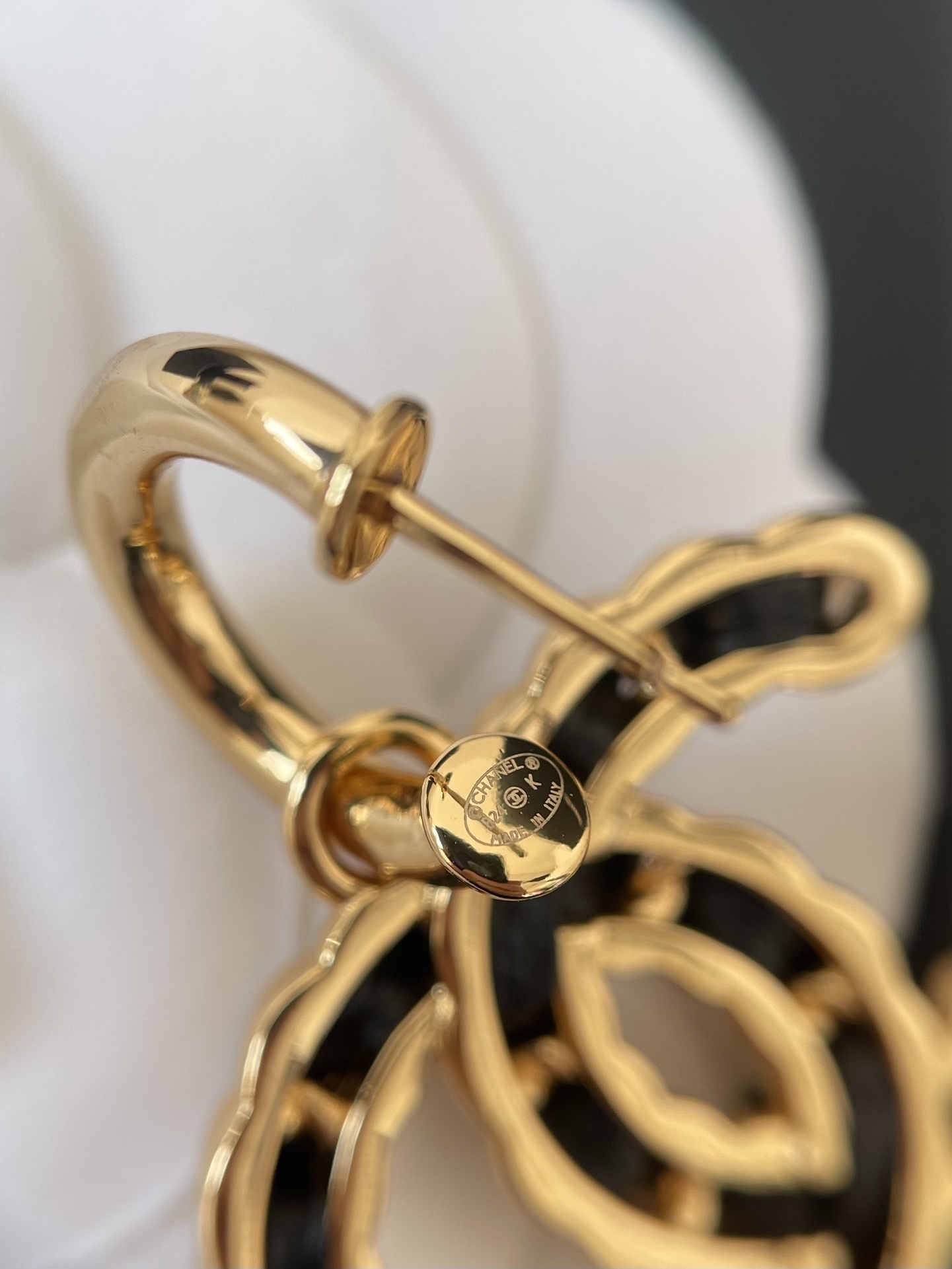 Luxury Gold Double C Hoop Earrings - Leather Chain Link Design