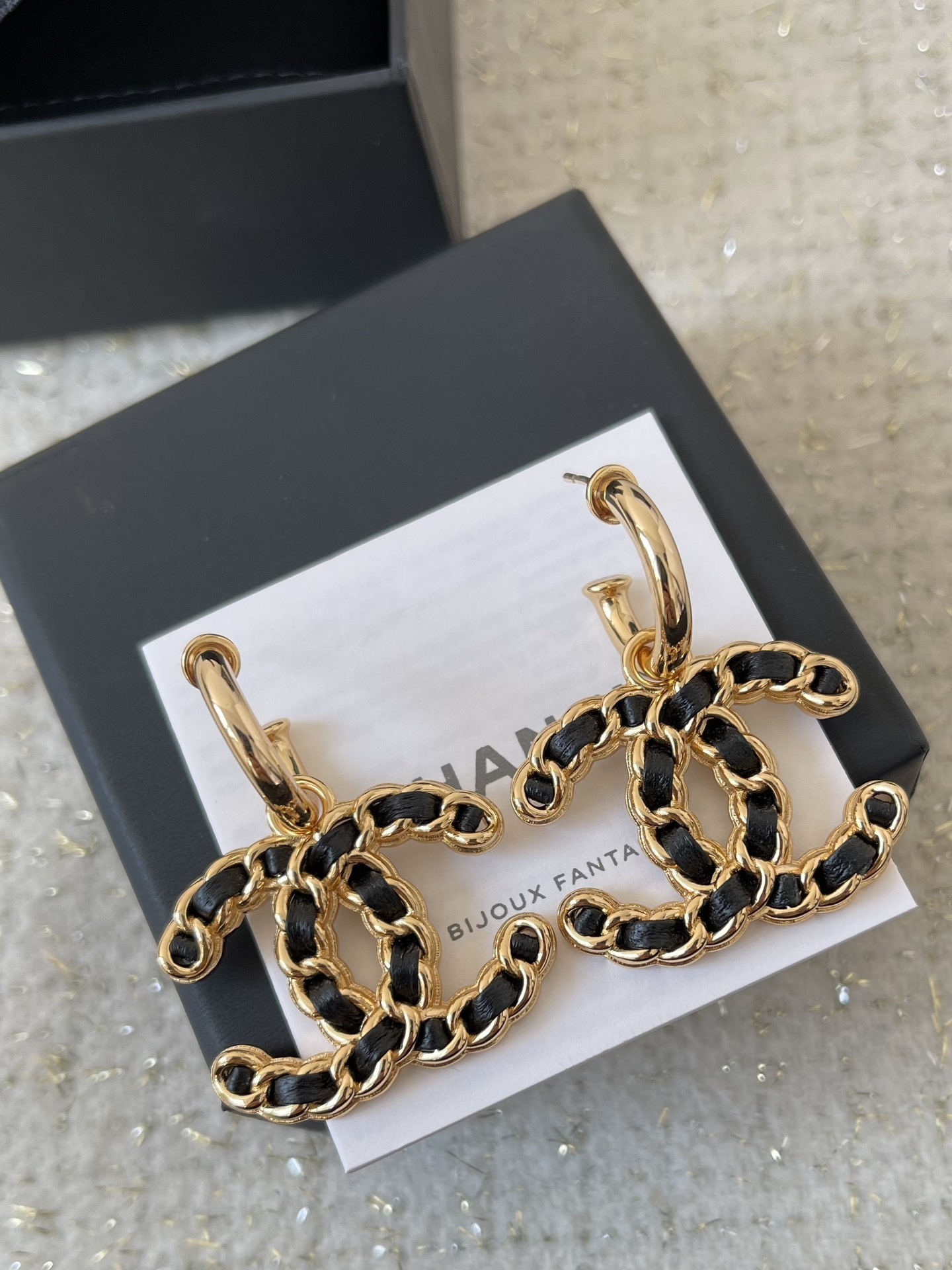 Luxury Gold Double C Hoop Earrings - Leather Chain Link Design