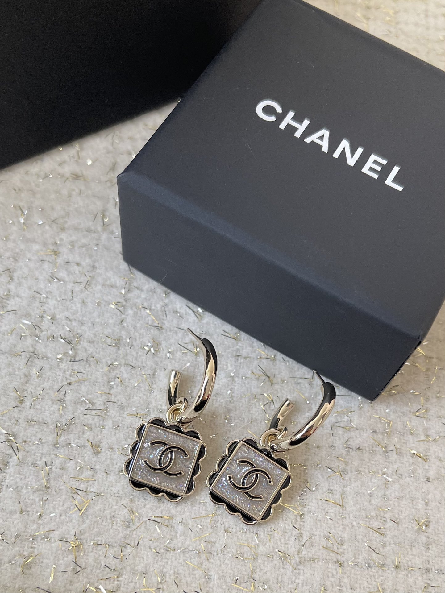 Luxury CC Logo Rectangular Charm Hoop Earrings in Gold & White