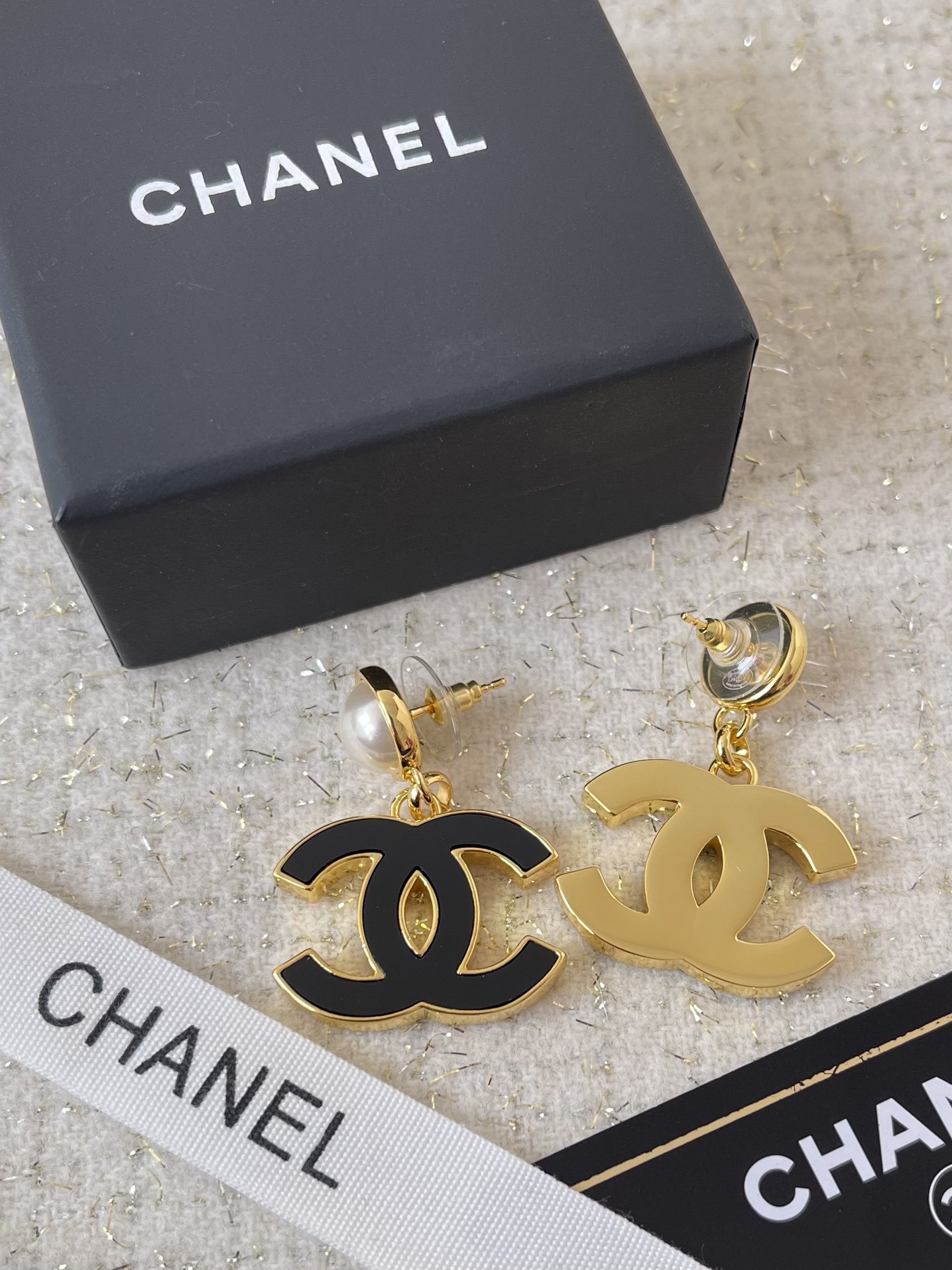 Chanel CC Logo Pearl Drop Earrings - Gold & Black Enamel
