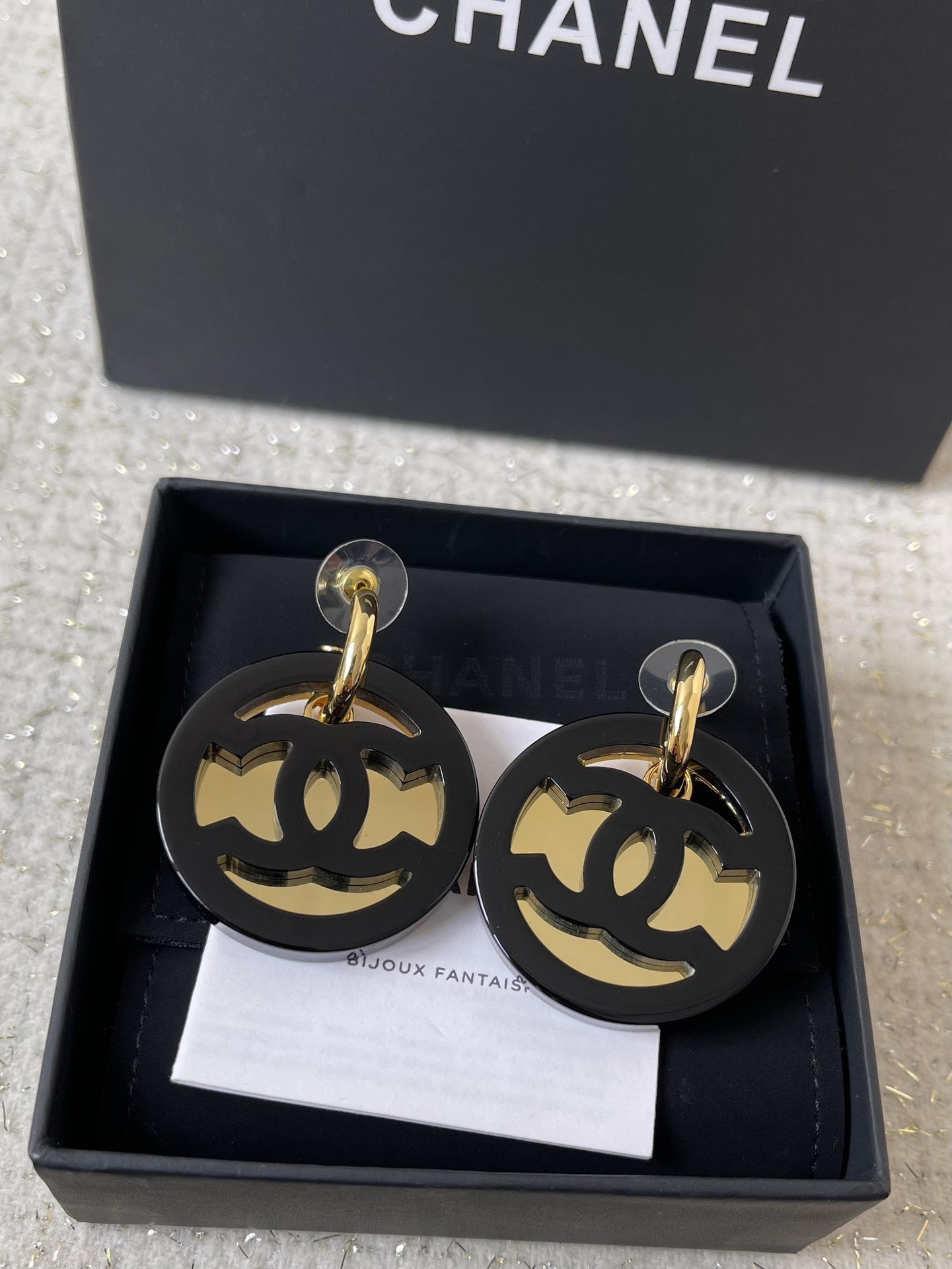 Chanel Iconic CC Logo Pendant Earrings in Black Resin & Gold-Tone