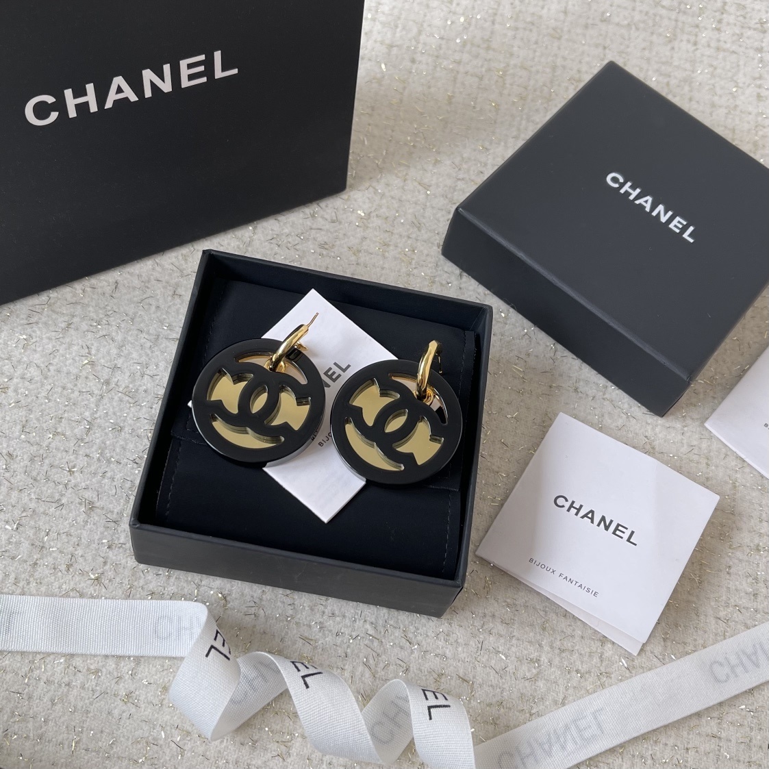 Chanel Iconic CC Logo Pendant Earrings in Black Resin & Gold-Tone