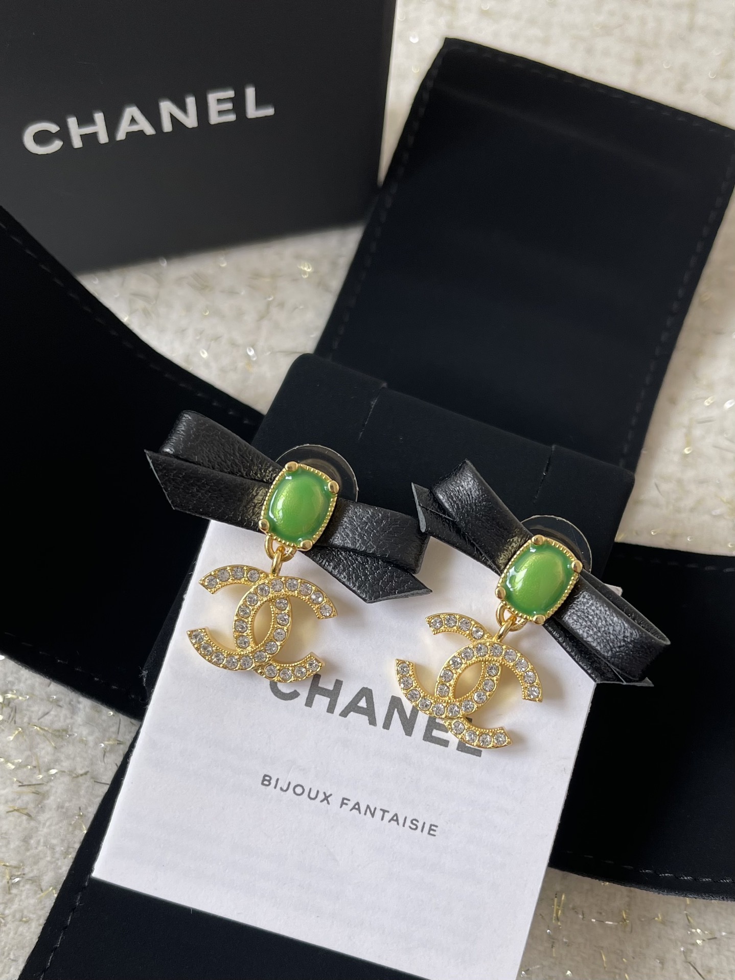 Chanel CC Logo Bow Earrings - Gold Crystal & Green Leather Jewelry
