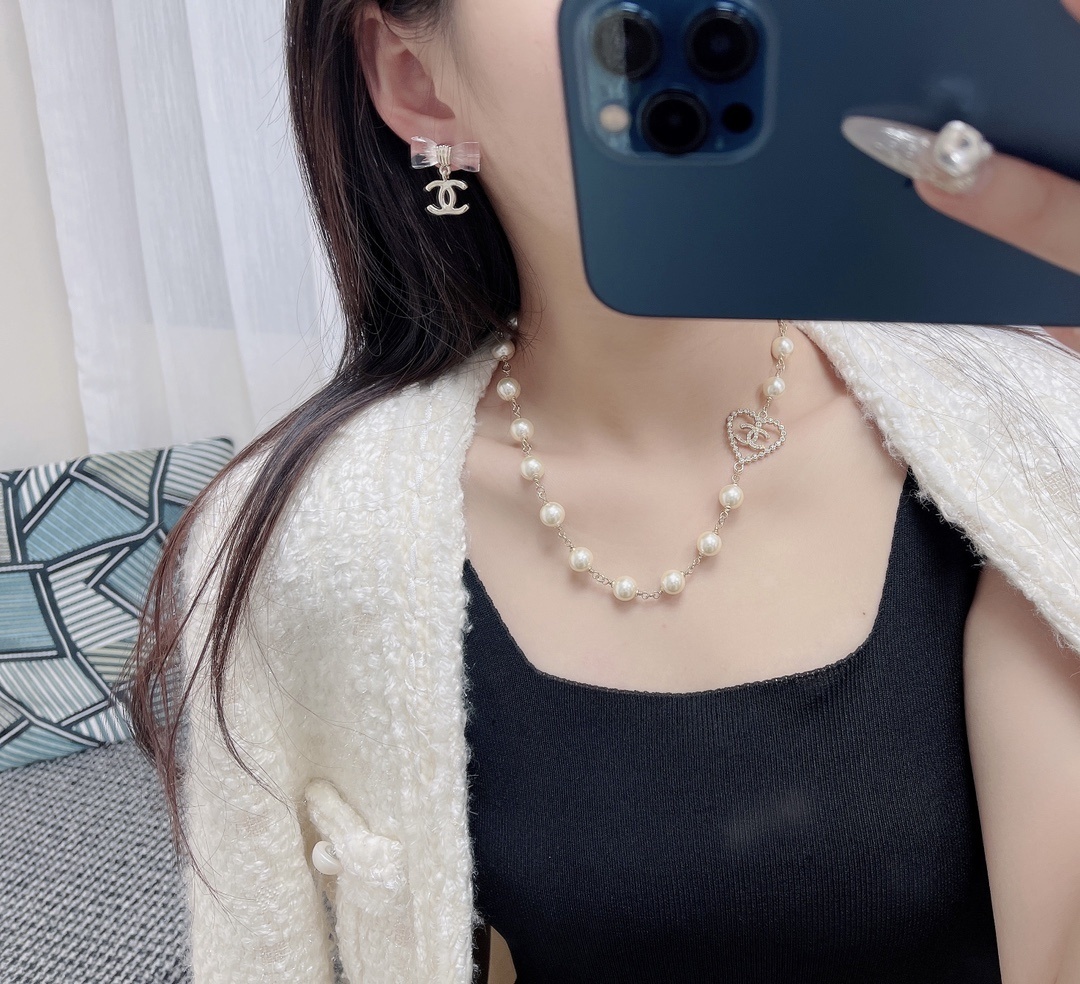 Luxury Style Clear Bow Knot Gold Double C Dangle Earrings