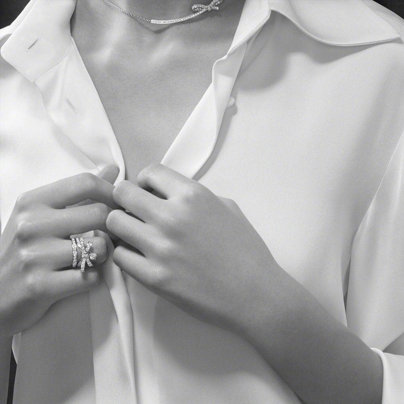 Elegant Silver Bow Knot Ring with Sparkling Zirconia Crystals