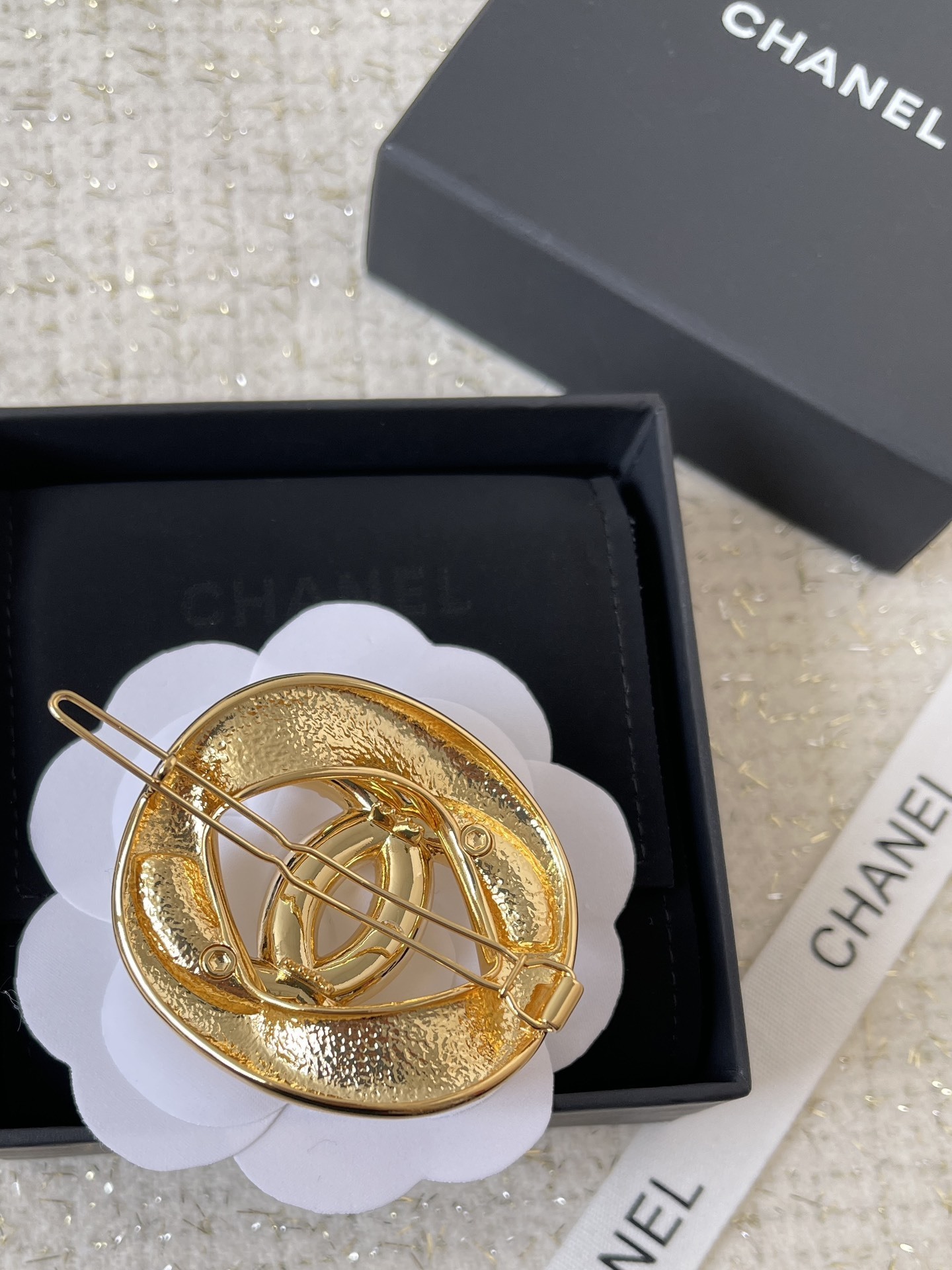 Luxury Gold CC Hair Clip with Pearls and Rhinestones for Women