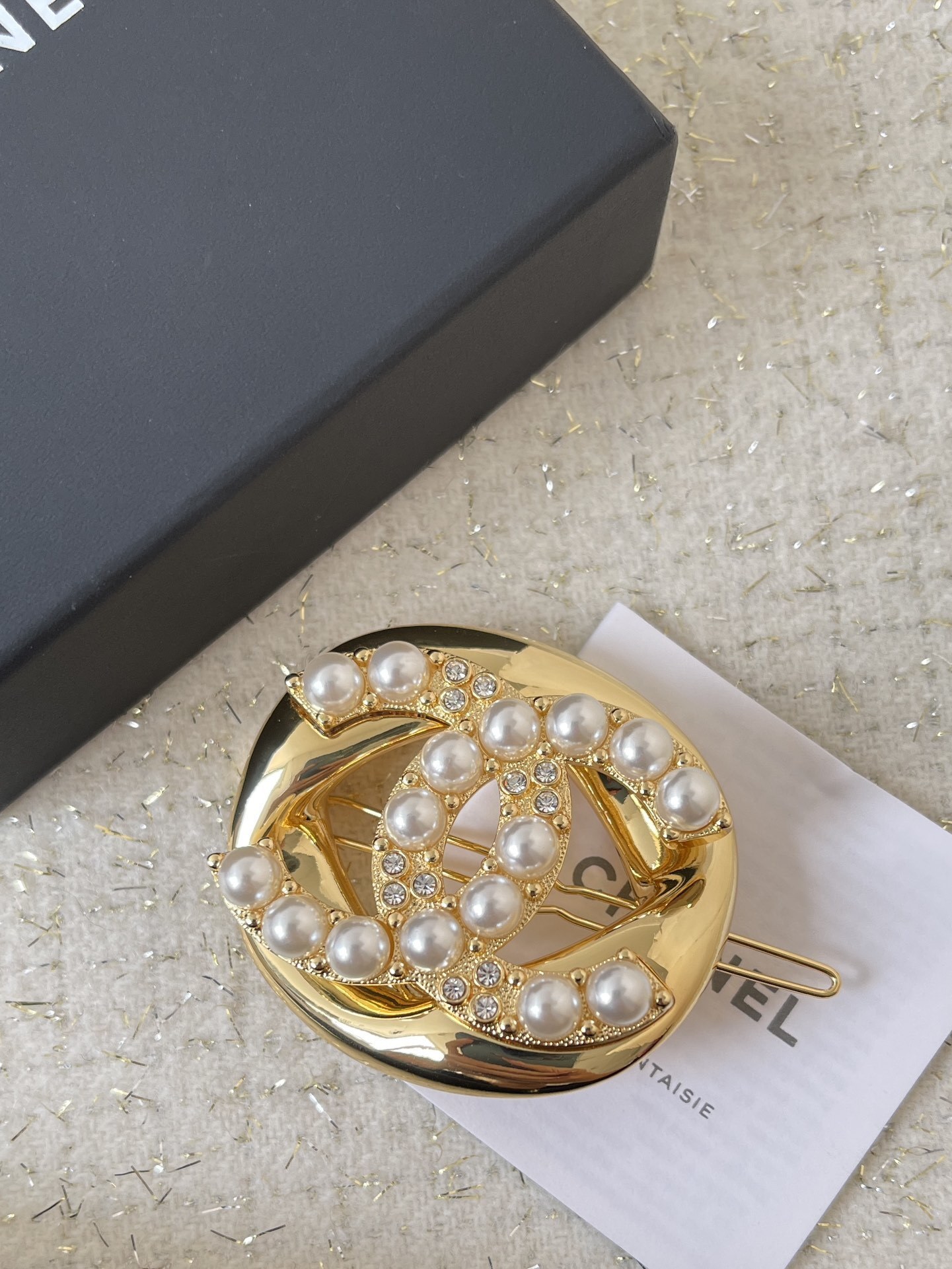 Luxury Gold CC Hair Clip with Pearls and Rhinestones for Women