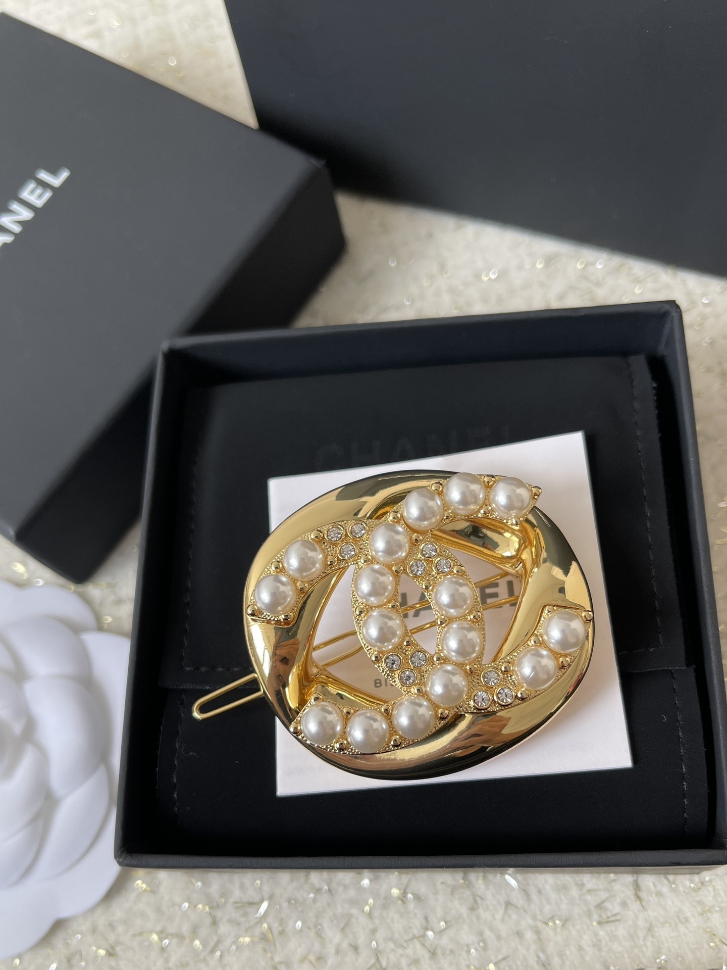 Luxury Gold CC Hair Clip with Pearls and Rhinestones for Women