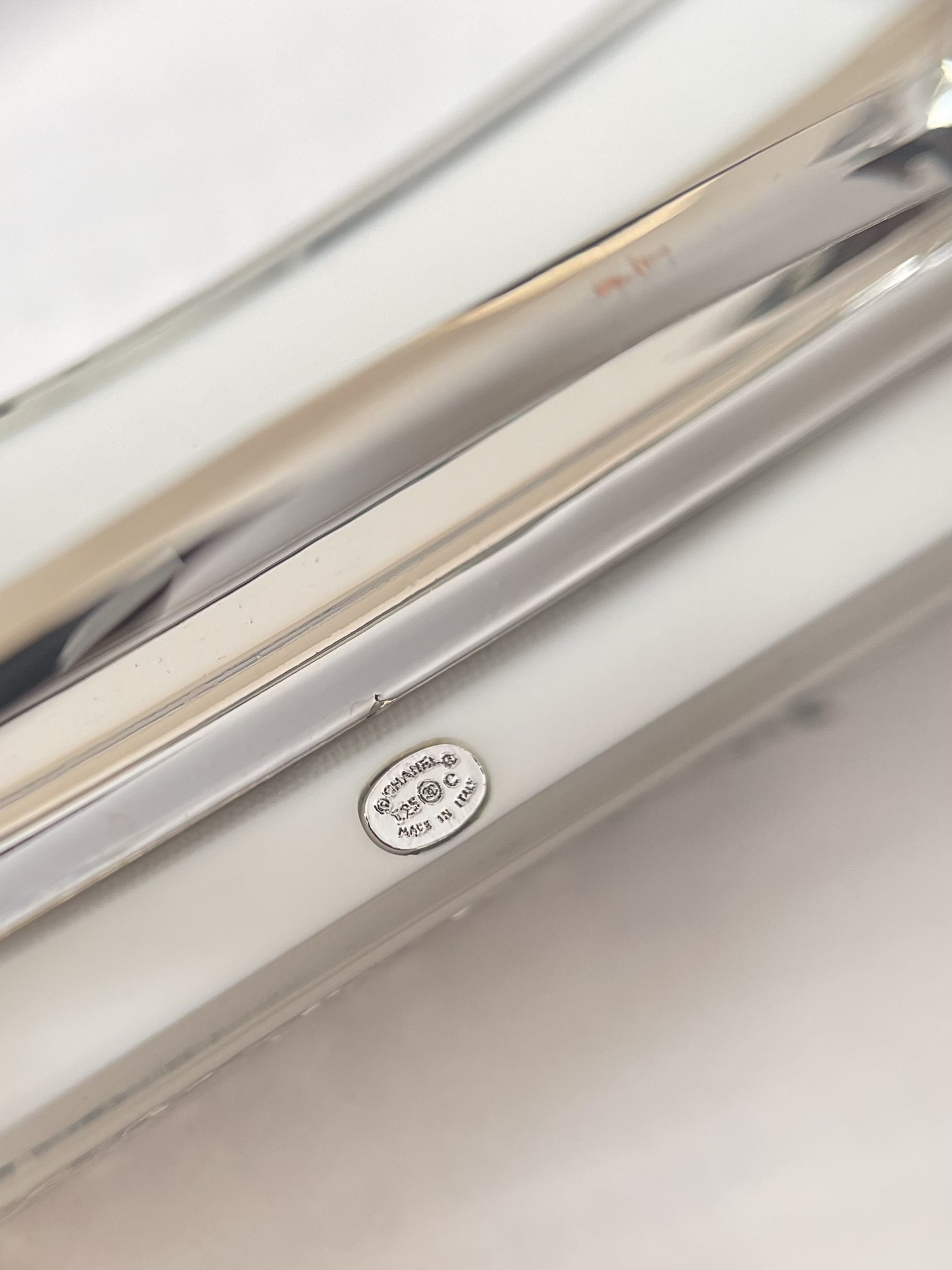 Luxury Silver Glitter Hair Clip Elegant Logo Barrette for Women