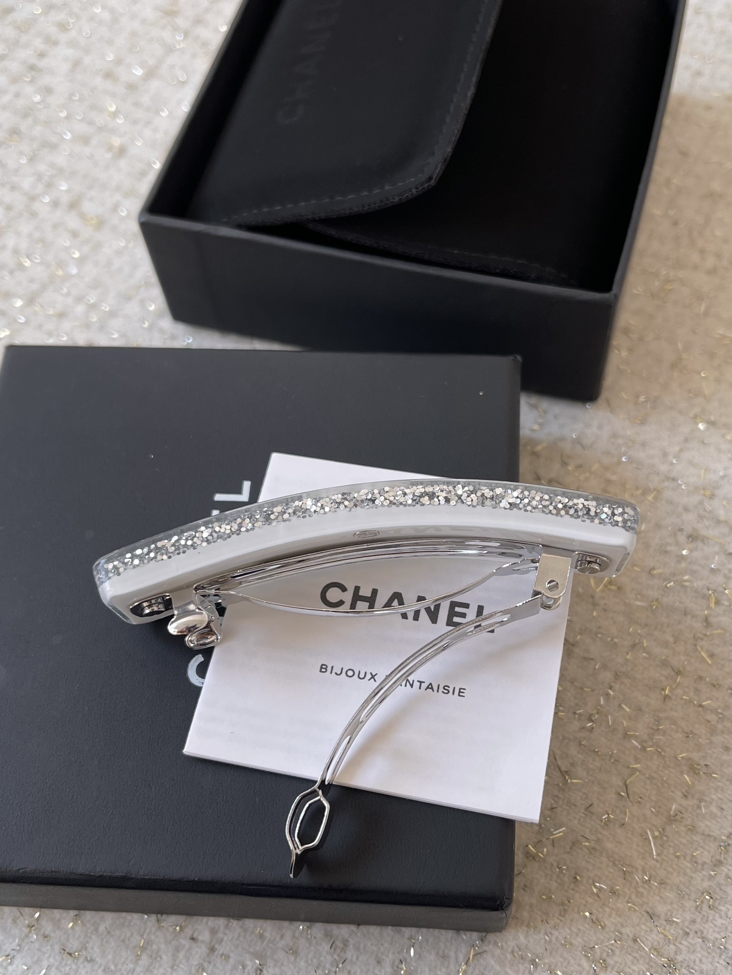 Luxury Silver Glitter Hair Clip Elegant Logo Barrette for Women