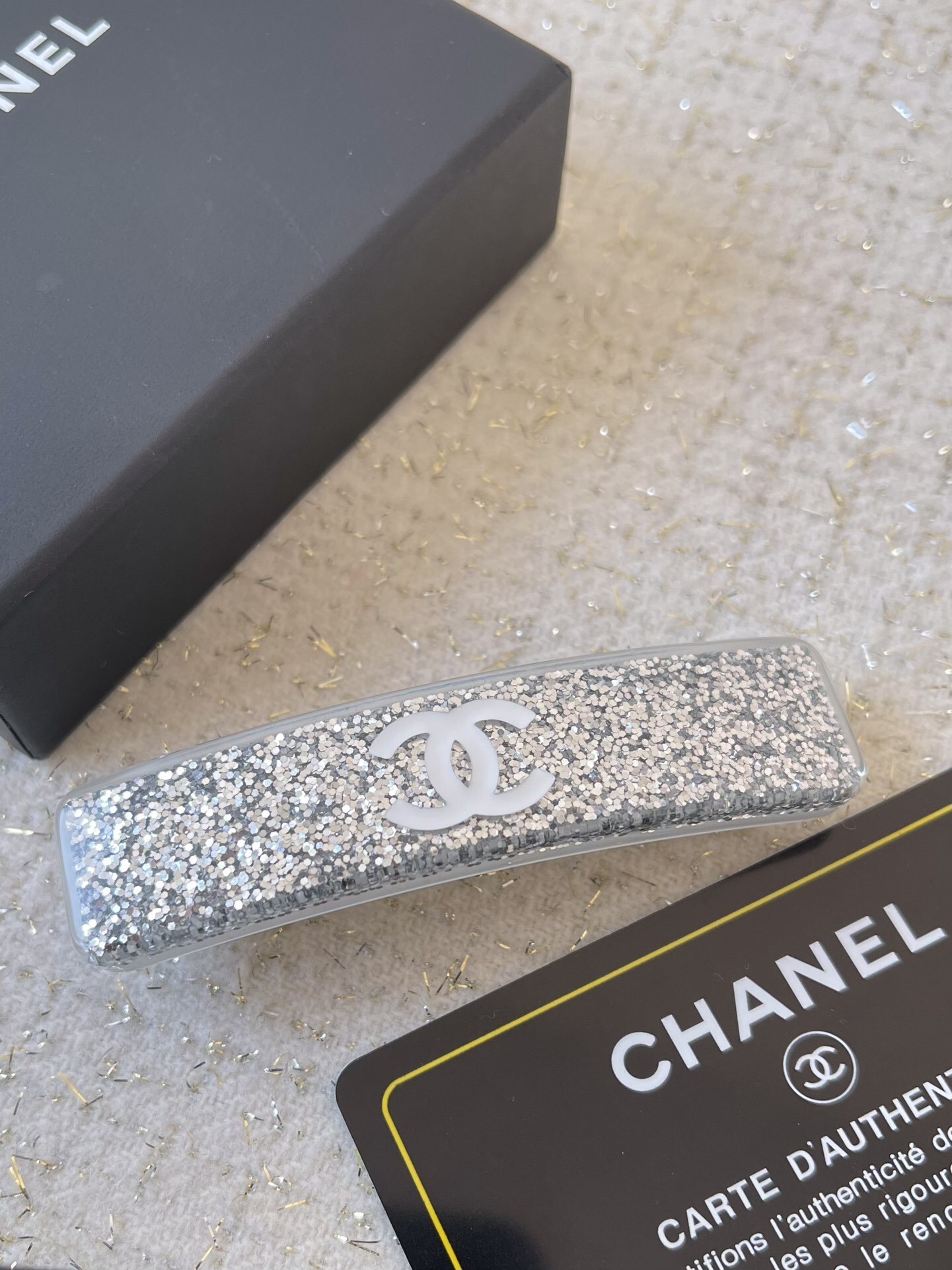 Luxury Silver Glitter Hair Clip Elegant Logo Barrette for Women