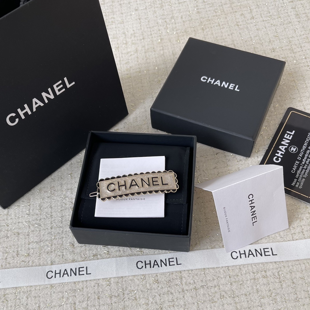 Luxury Chanel Logo Hair Clip - Elegant Designer Barrette for Women