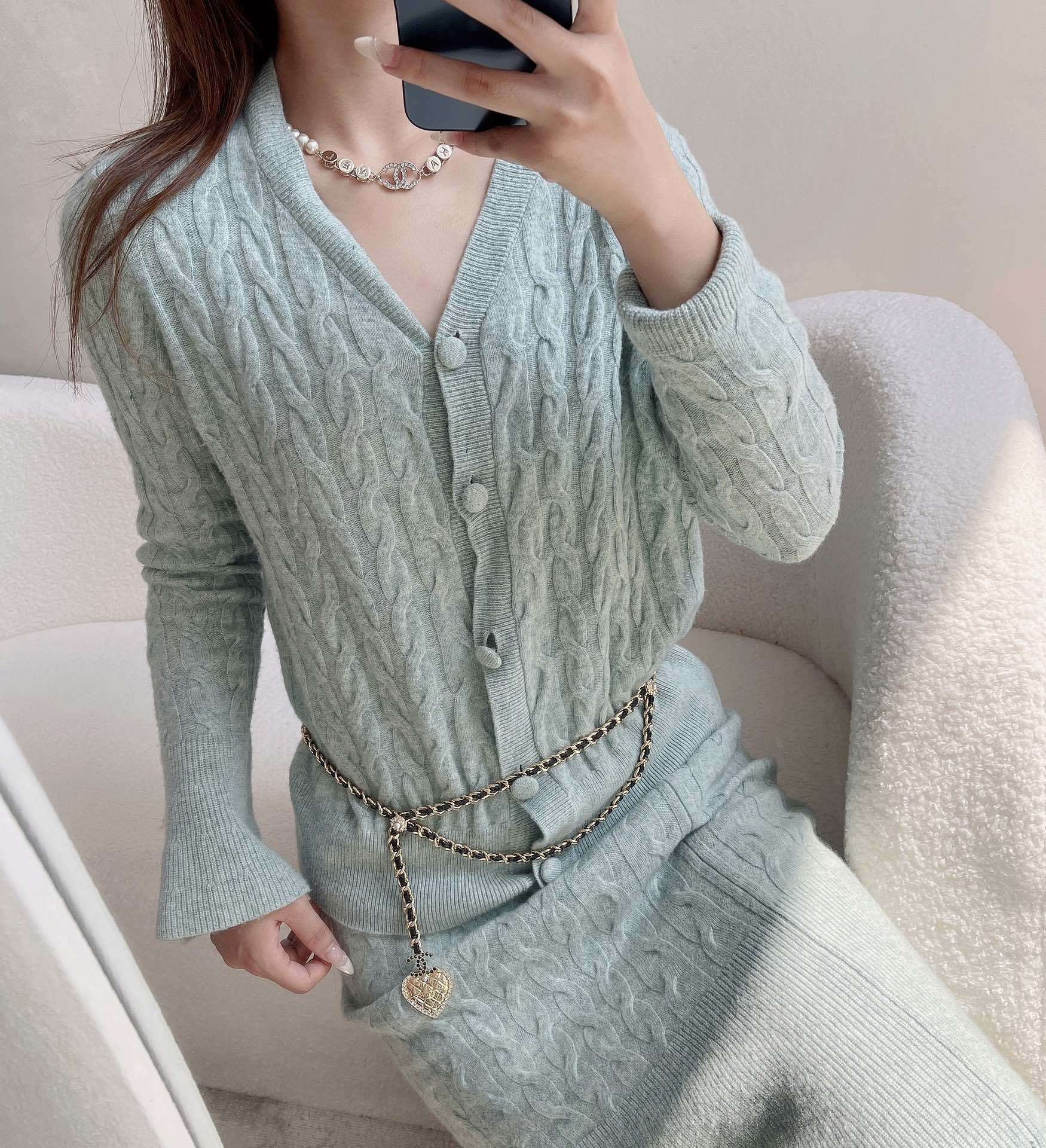 Elegant Leather Woven Chain Belt with Crystal Heart Charm