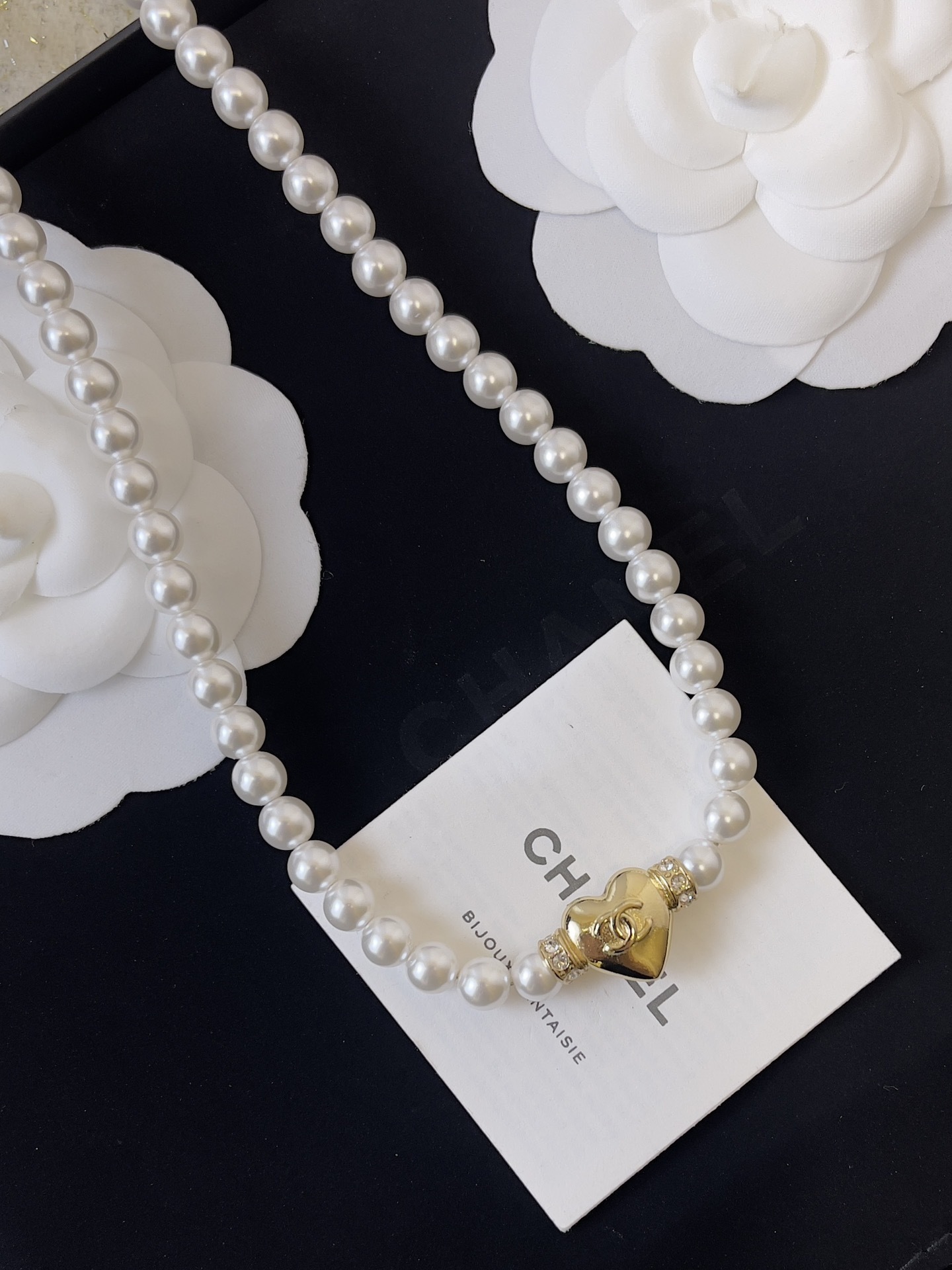 Chanel Luxury Pearl Belt with Gold Heart & CC Logo Charm