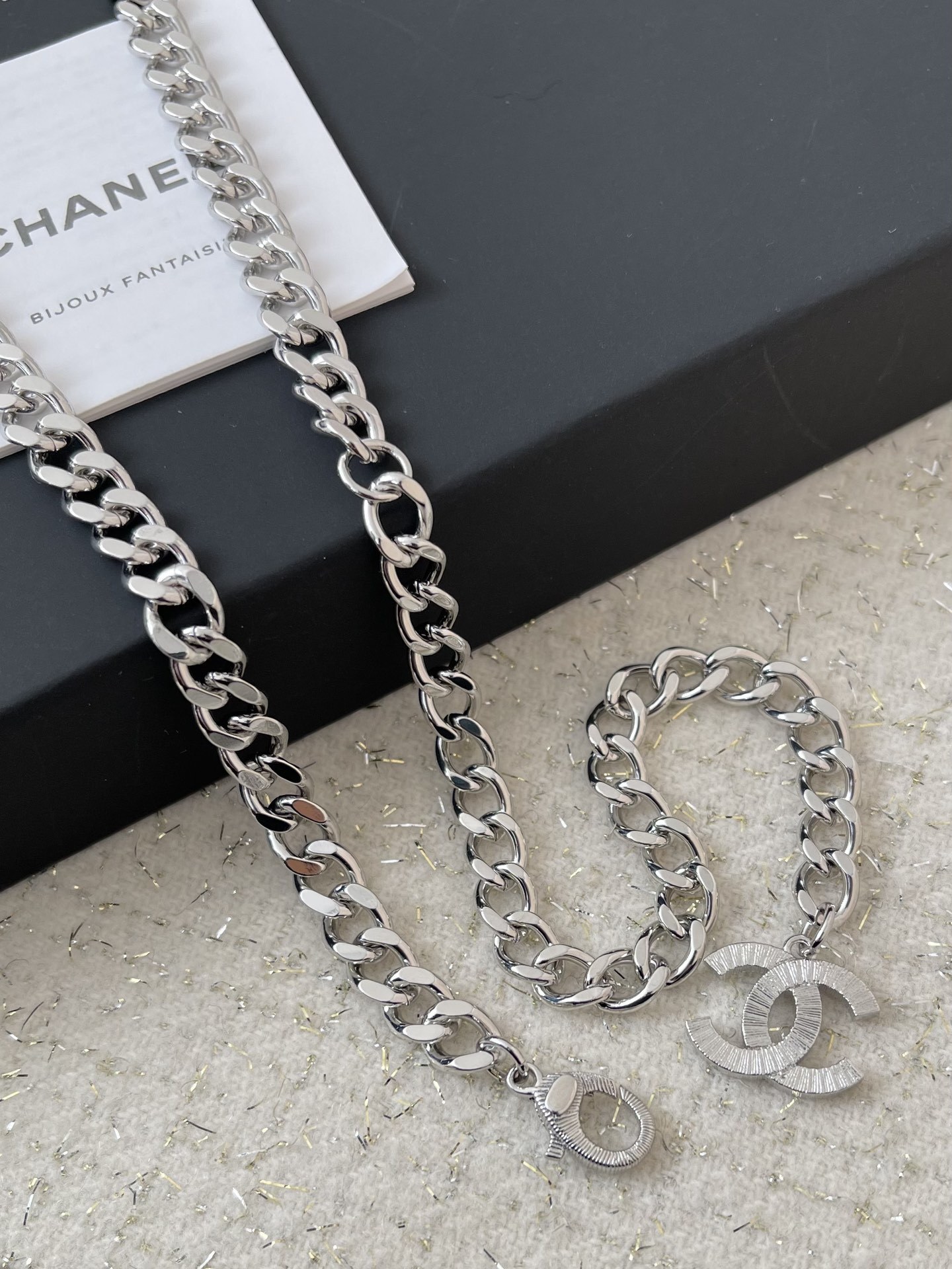 Luxury Silver CC Logo Chain Belt with Pearl & Charm Accents