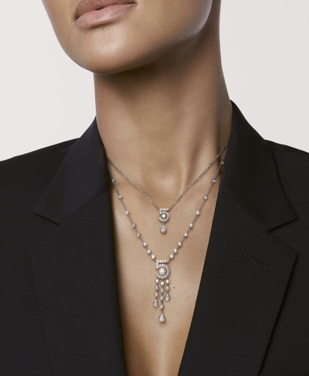 Luxury Eternal N°5 Diamond Pendant Necklace – Elegant Number 5