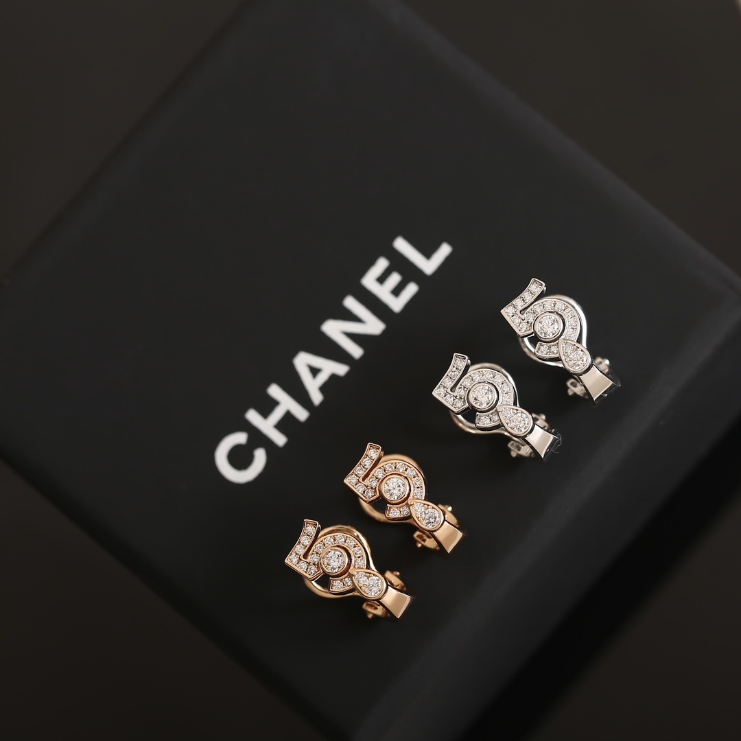 Luxury Chanel Eternal N°5 Diamond Earrings - Iconic Jewelry