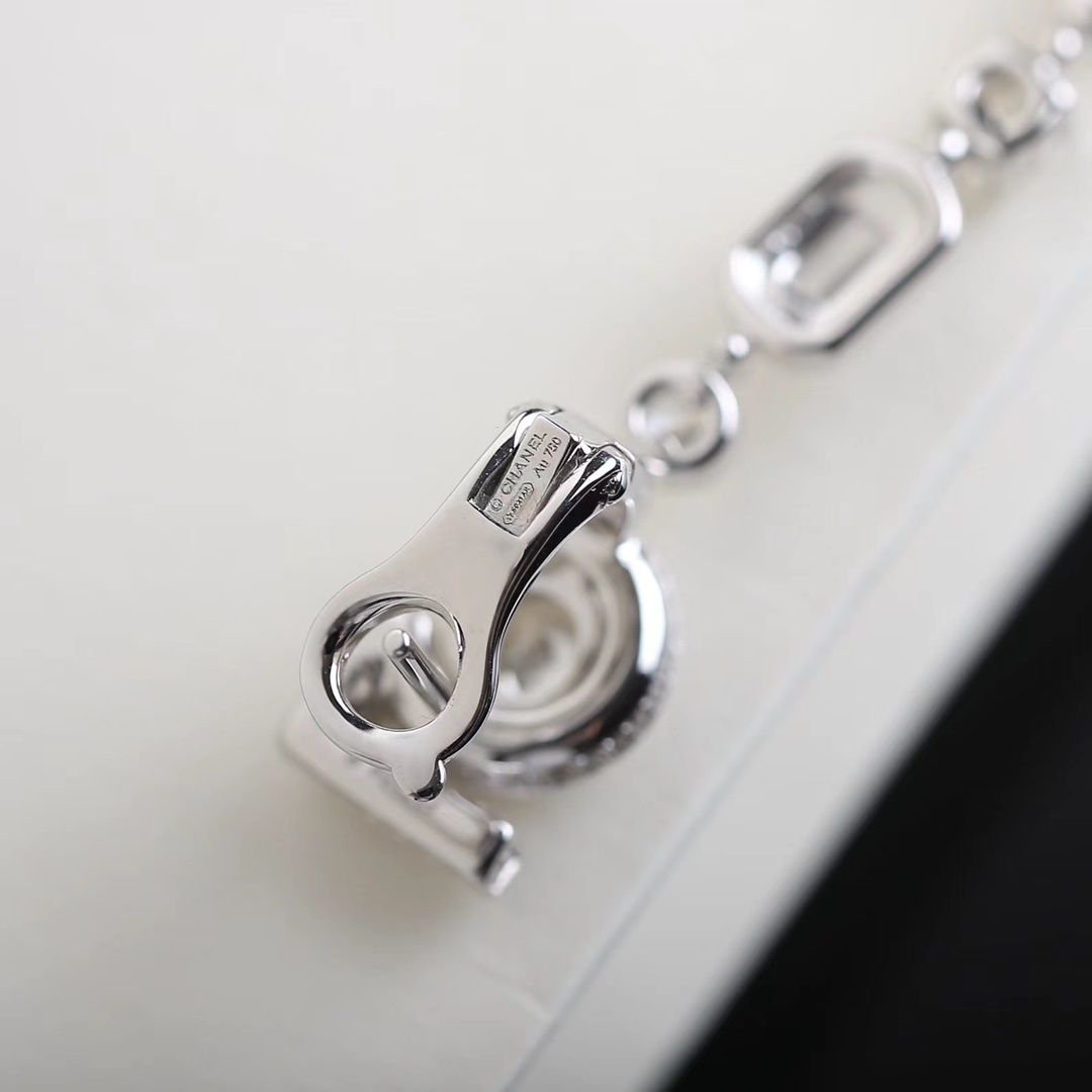 Luxury Crystal Number 5 Drop Earrings & Floral Necklace Set