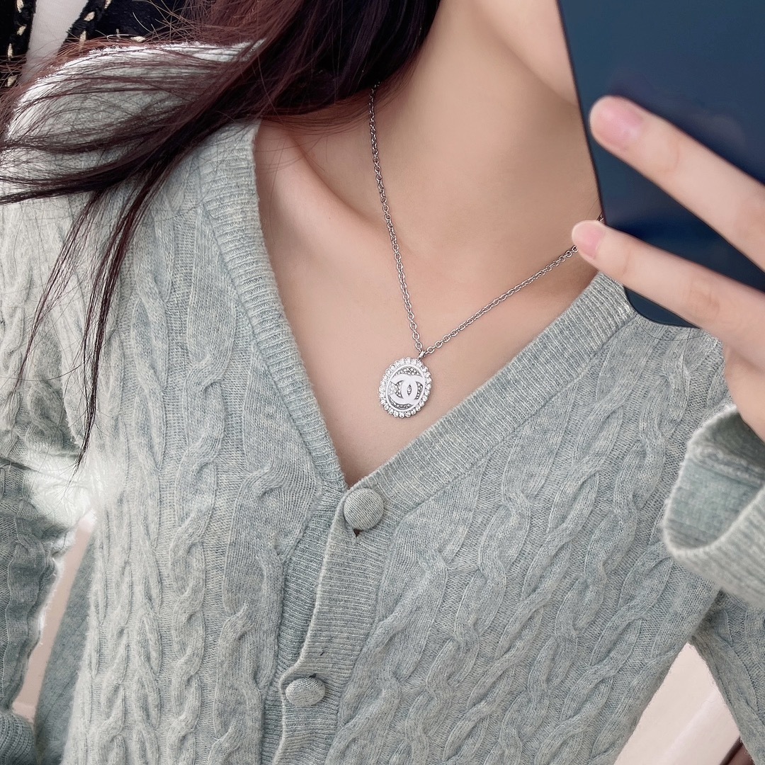 Elegant Silver CC Pendant Necklace with Sparkling Crystals