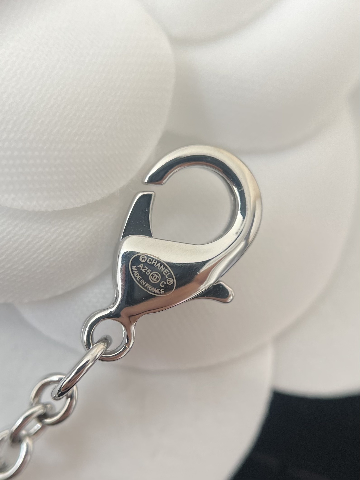 Elegant Silver CC Pendant Necklace with Sparkling Crystals