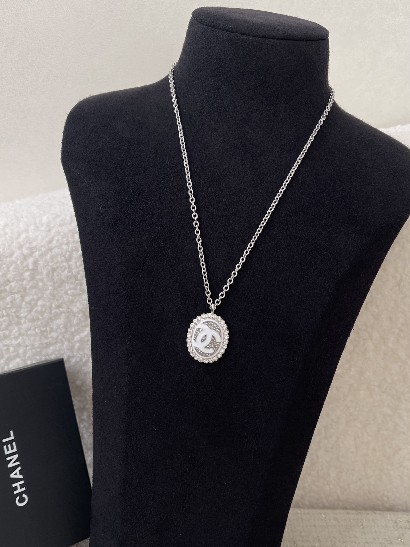 Elegant Silver CC Pendant Necklace with Sparkling Crystals