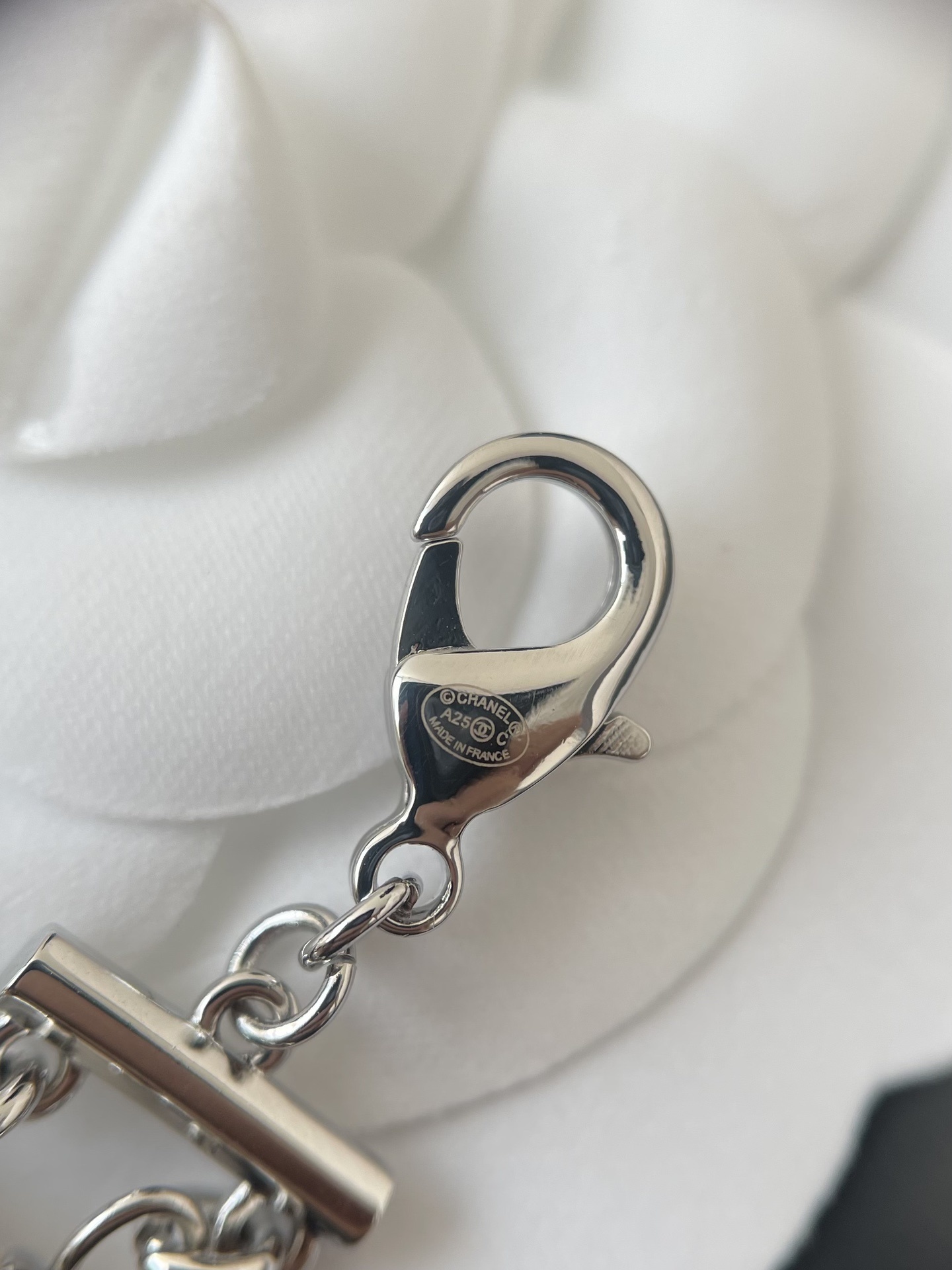 Luxury Double Layer Pearl CC Necklace with Sparkling Crystals