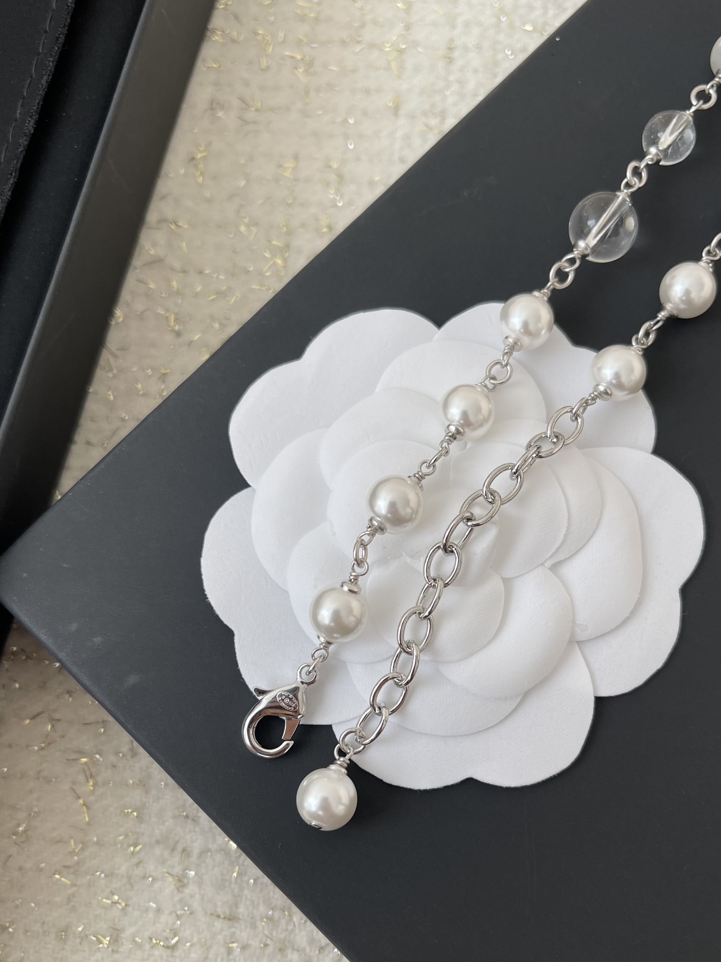 Elegant Pearl Necklace with Glitter Shell Pendant and CC Logo