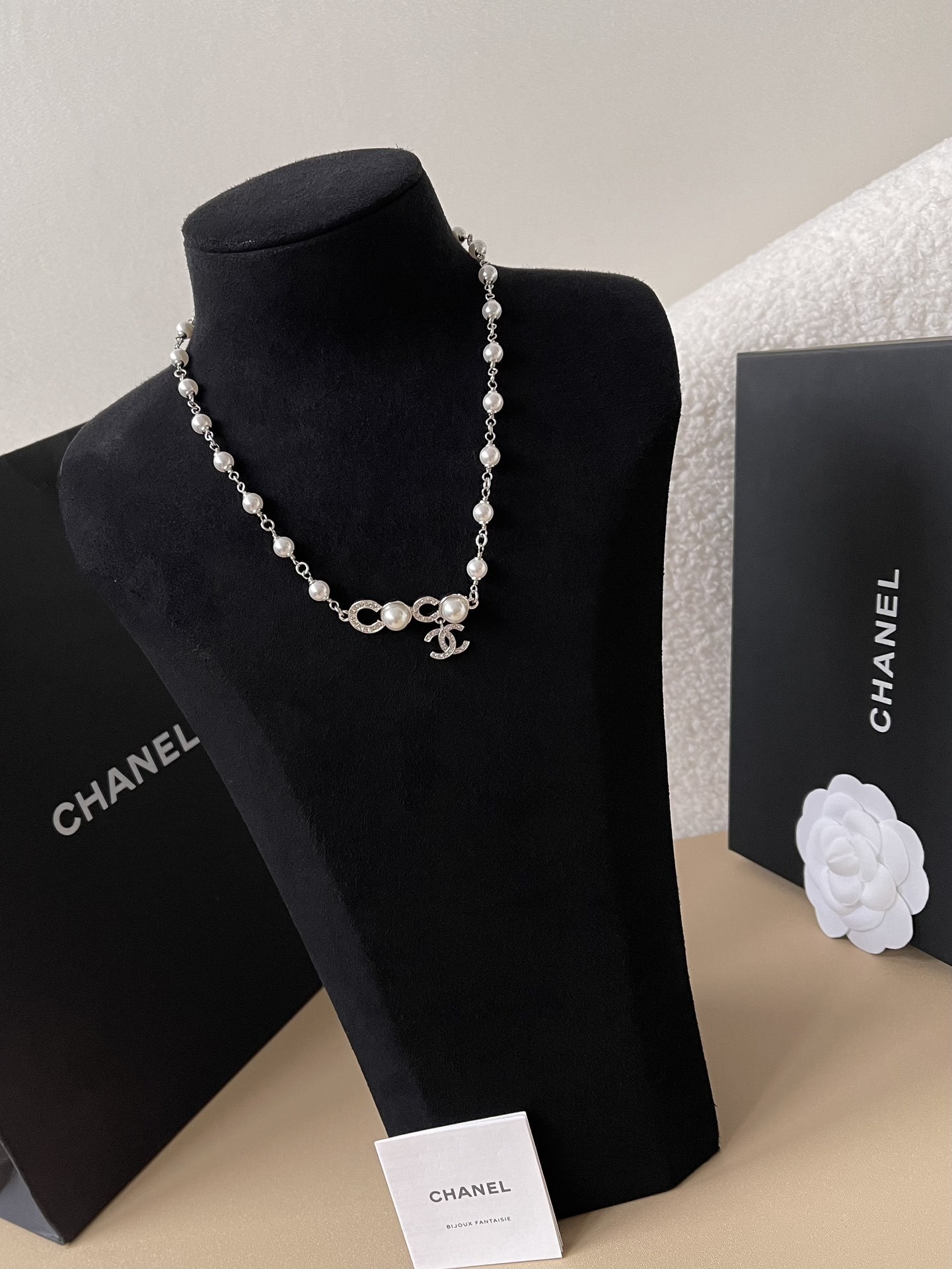 Chanel Pearl Choker Necklace with Crystal COCO CC Logo Pendant