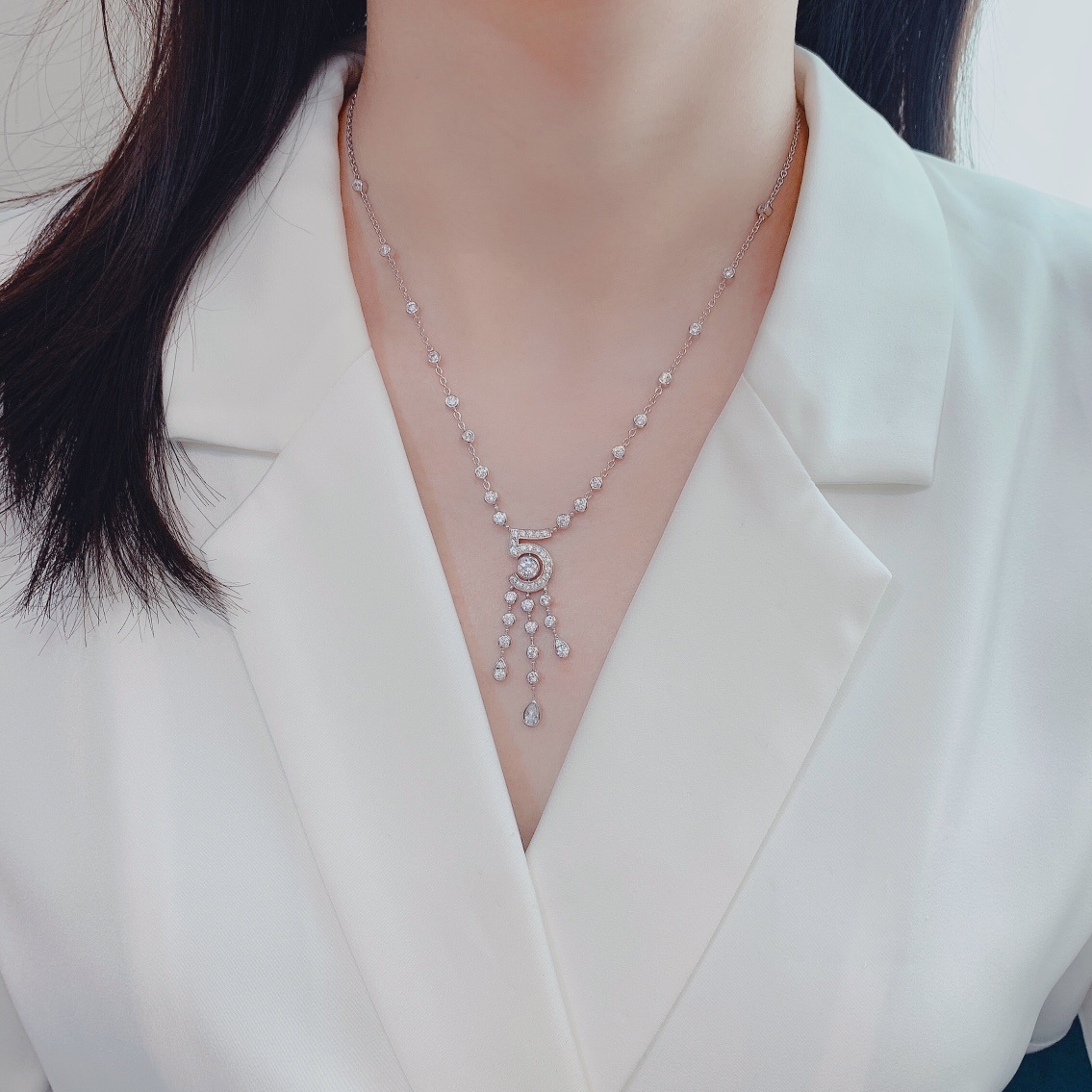 Luxury Number 5 Crystal Necklace & Earrings Set – Elegant Jewelry