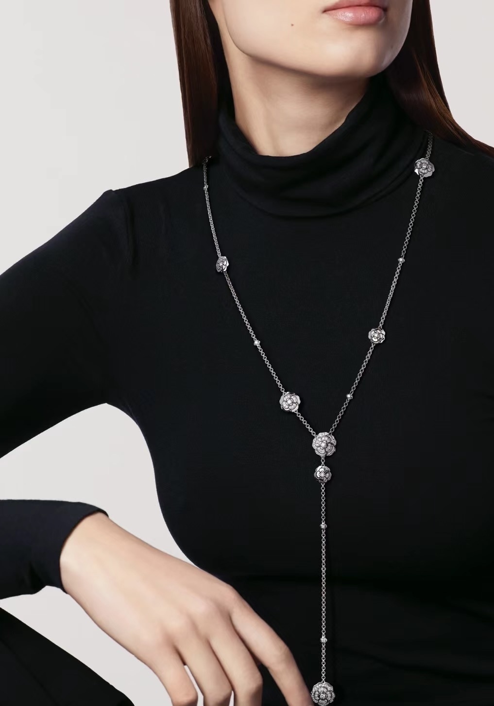 Luxury 18K Gold Camellia Flower Long Necklace with Diamonds