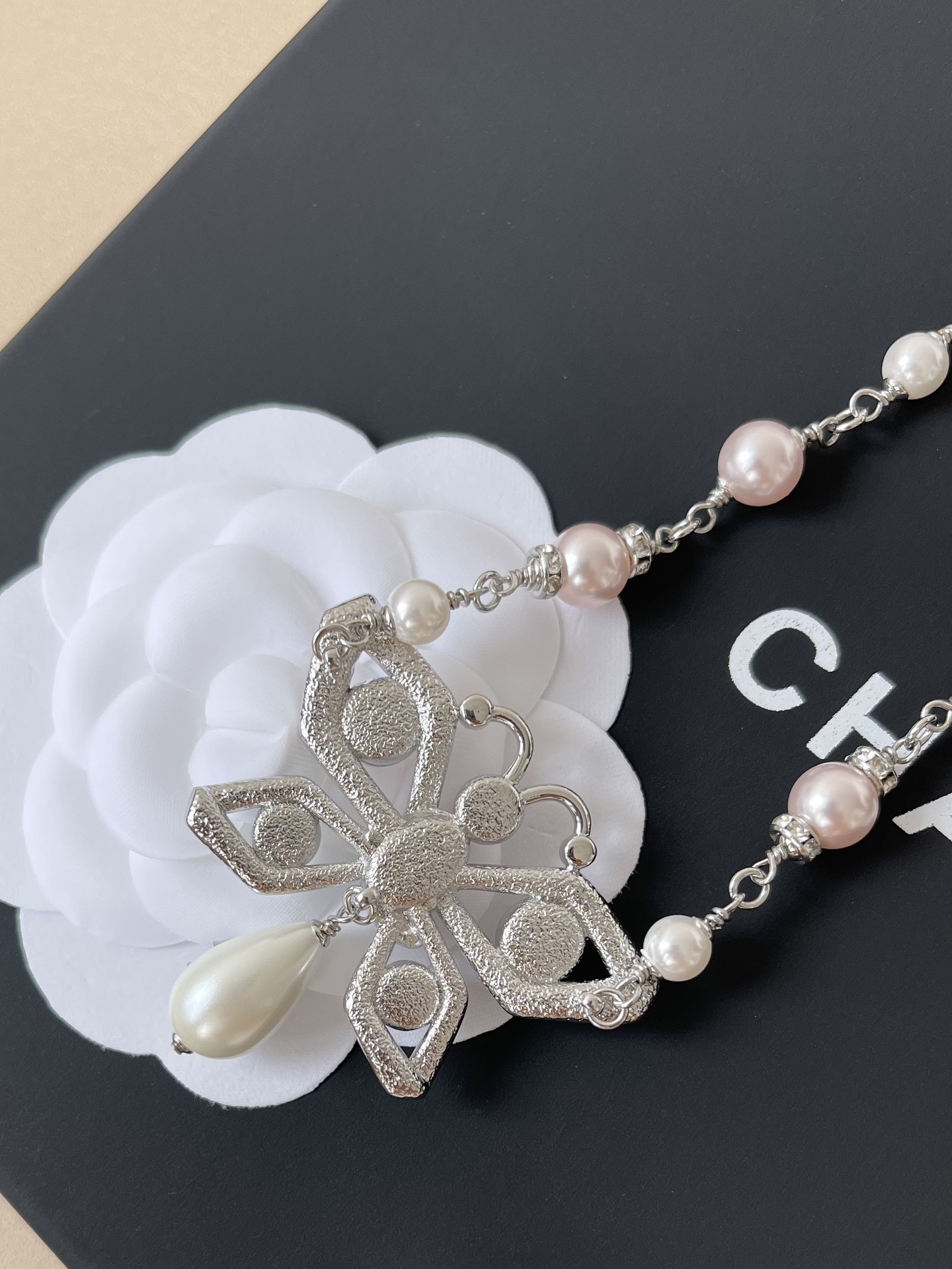 Chanel 2024/25 Butterfly Necklace - Pink Pearls & Crystals CC Logo