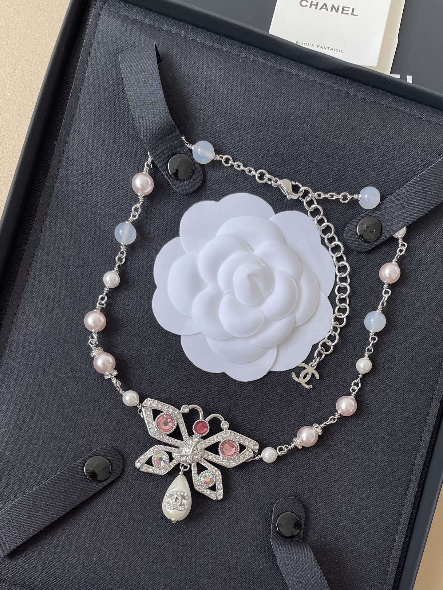 Chanel 2024/25 Butterfly Necklace - Pink Pearls & Crystals CC Logo