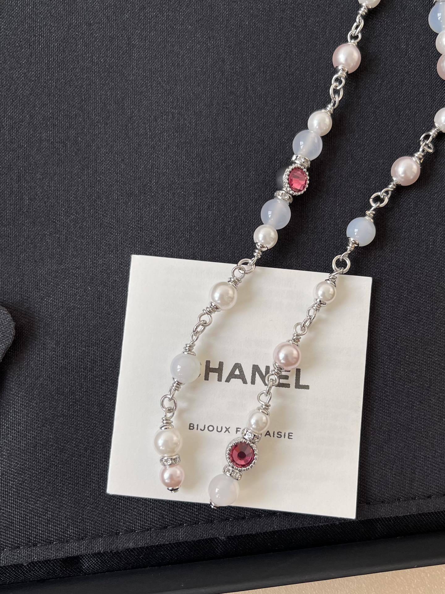 Chanel Elegant Butterfly Crystal Pearl Necklace - Silver Tone