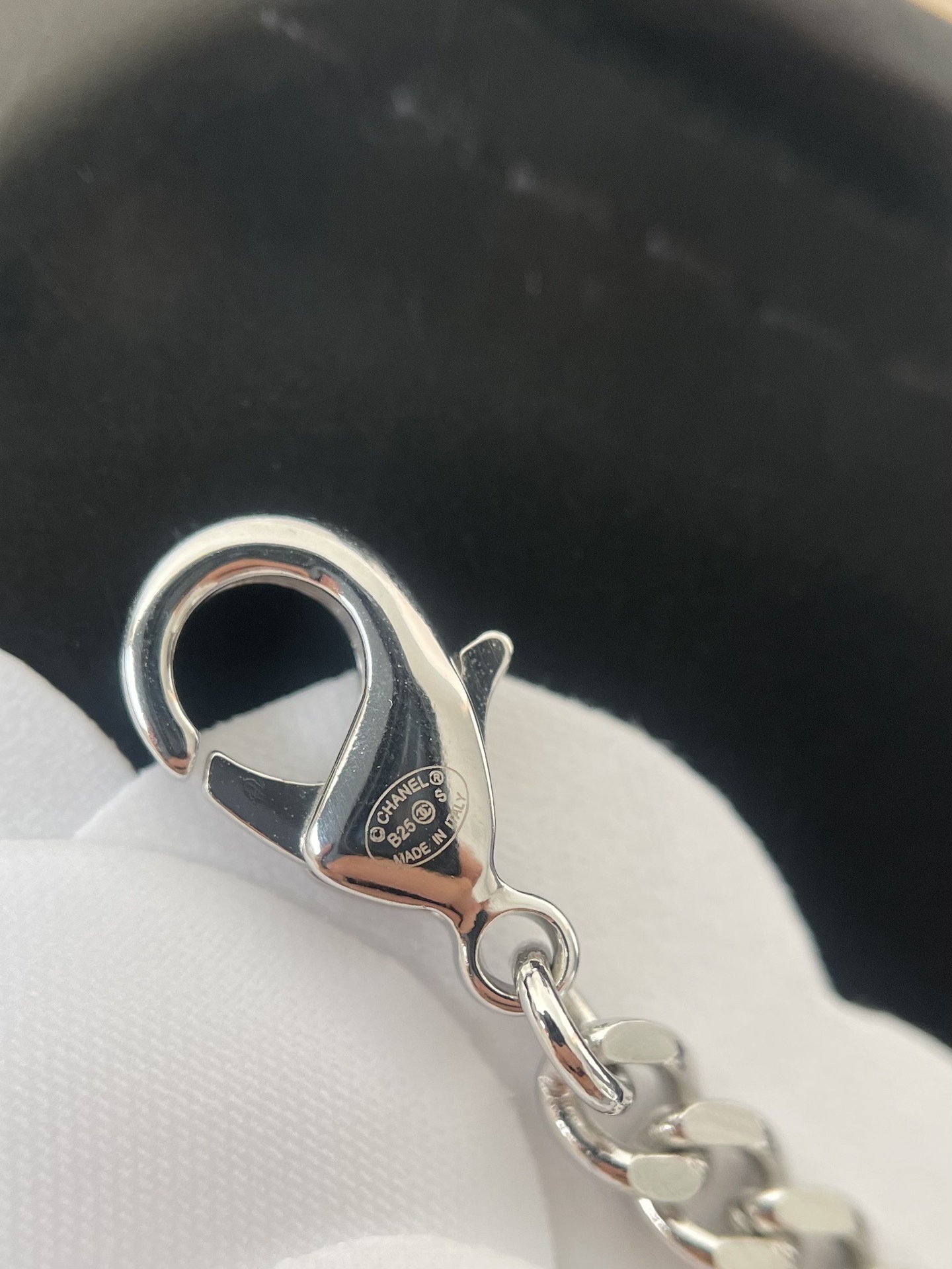 Chanel SS25 Silver Bird Necklace with Pearls and Rhinestones