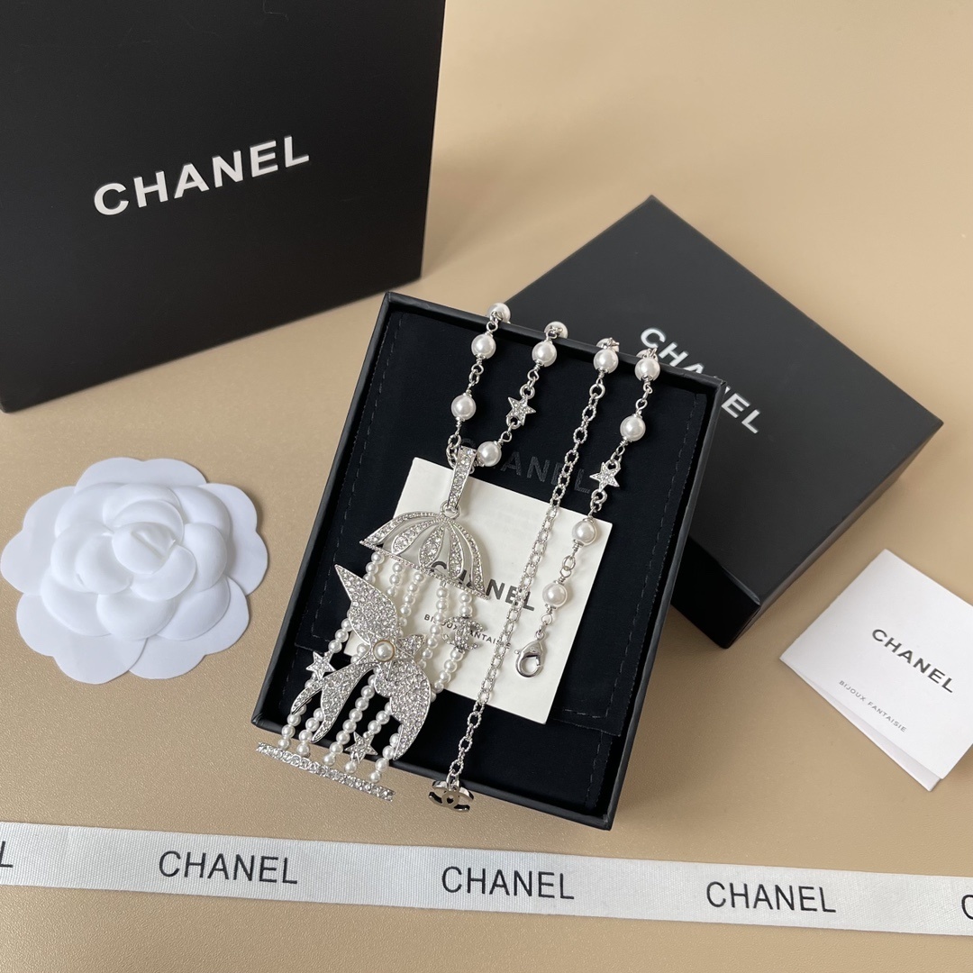 Luxury Birdcage Pearl Necklace with Crystal Stars and CC Pendant