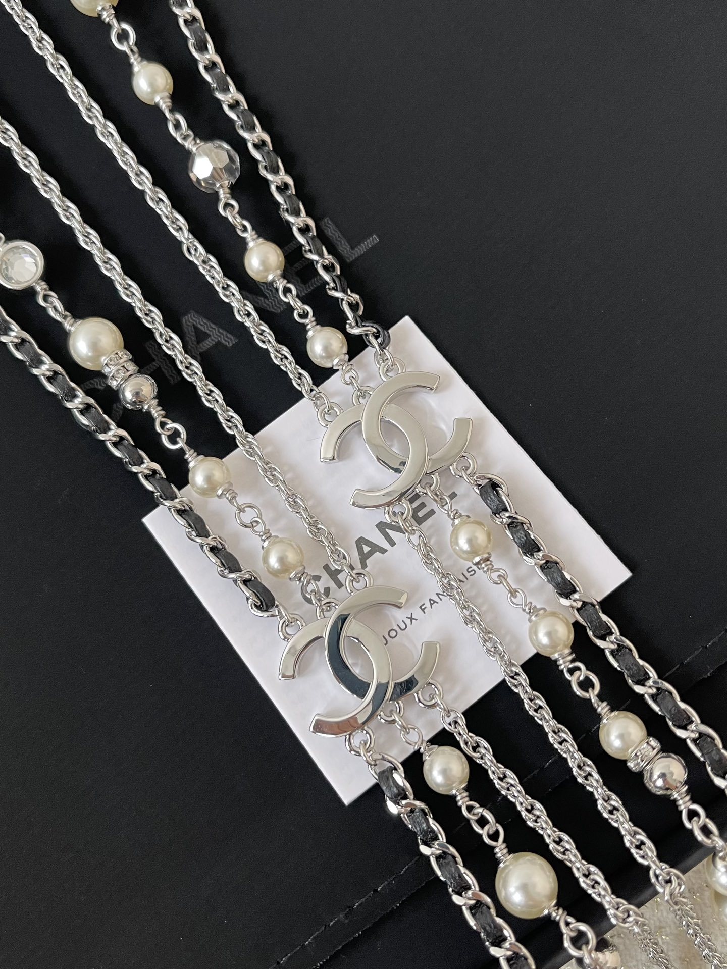 Elegant Chanel CC Logo Long Multi-Strand Pearl Necklace - Silver